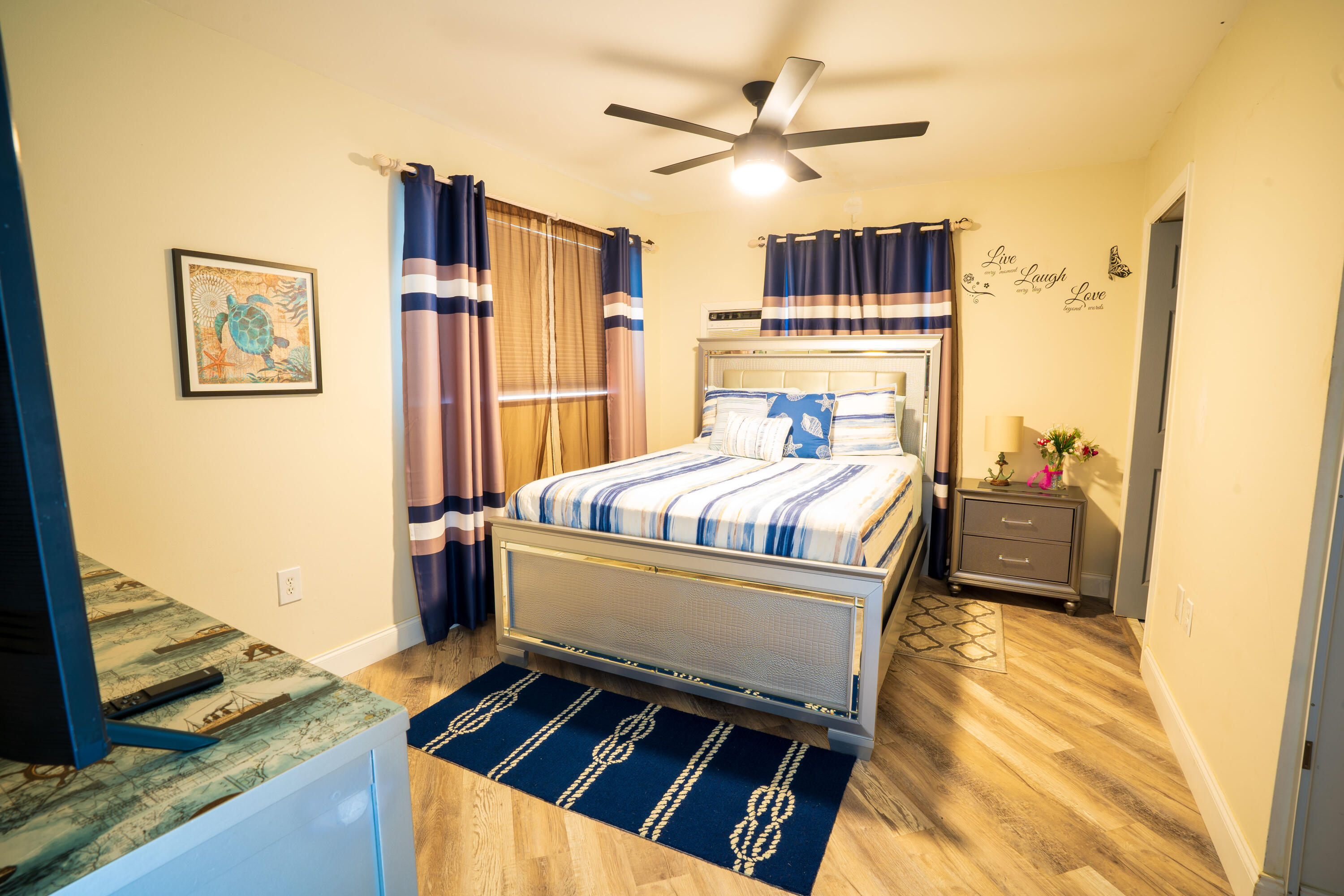 PALM BEACH SQUARE UNIT 4 - Residential