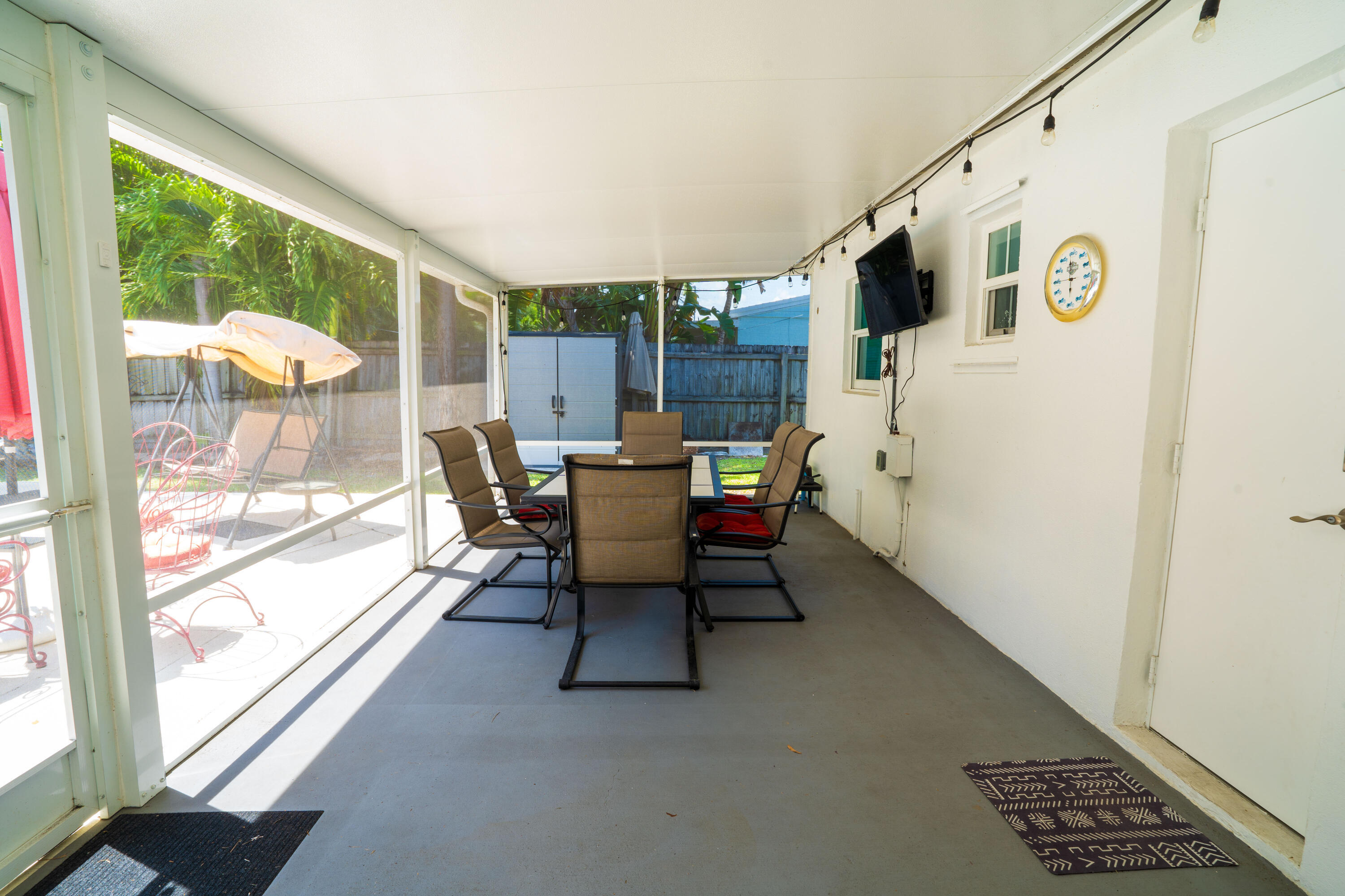 PALM BEACH SQUARE UNIT 4 - Residential