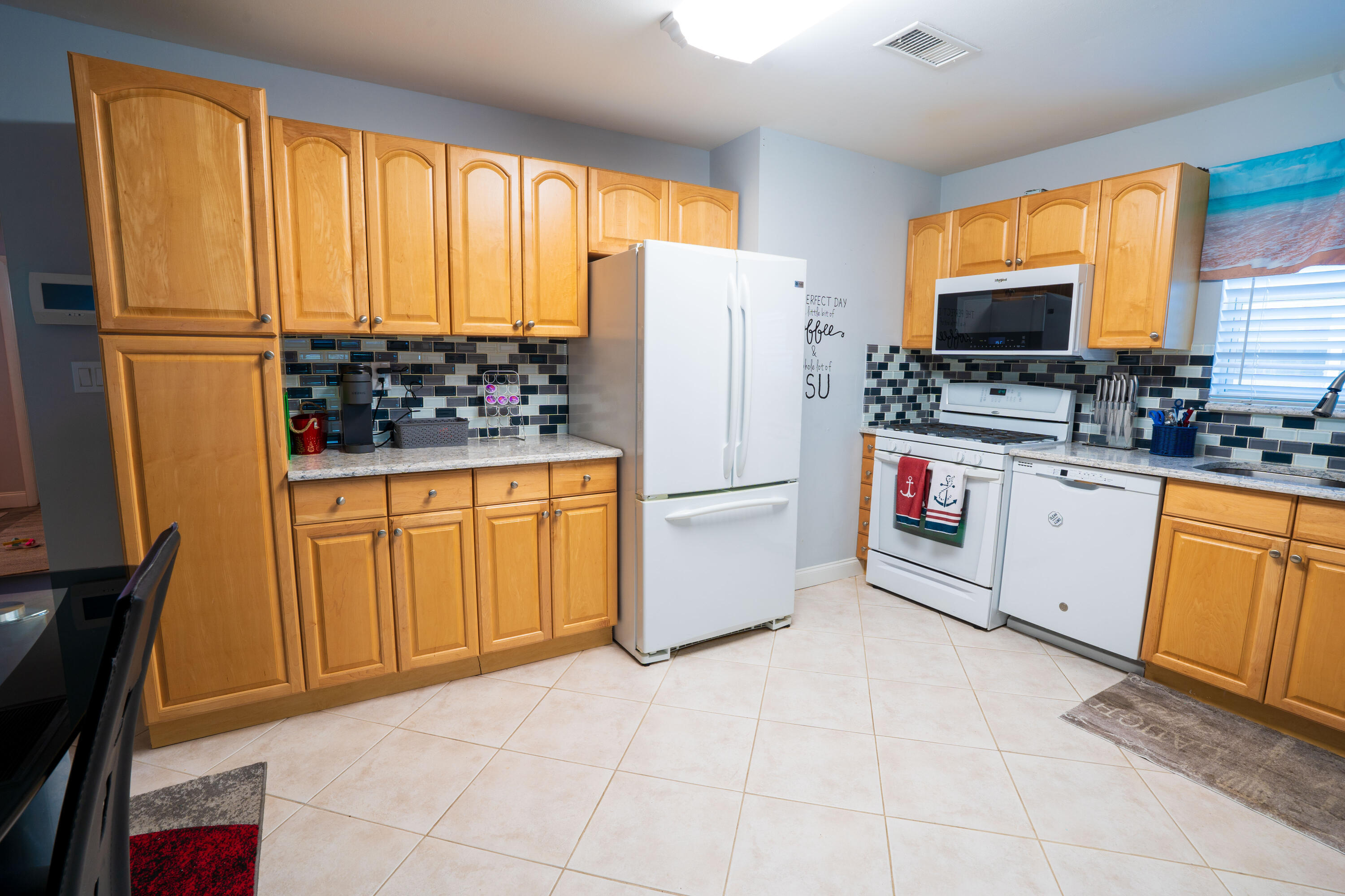 PALM BEACH SQUARE UNIT 4 - Residential