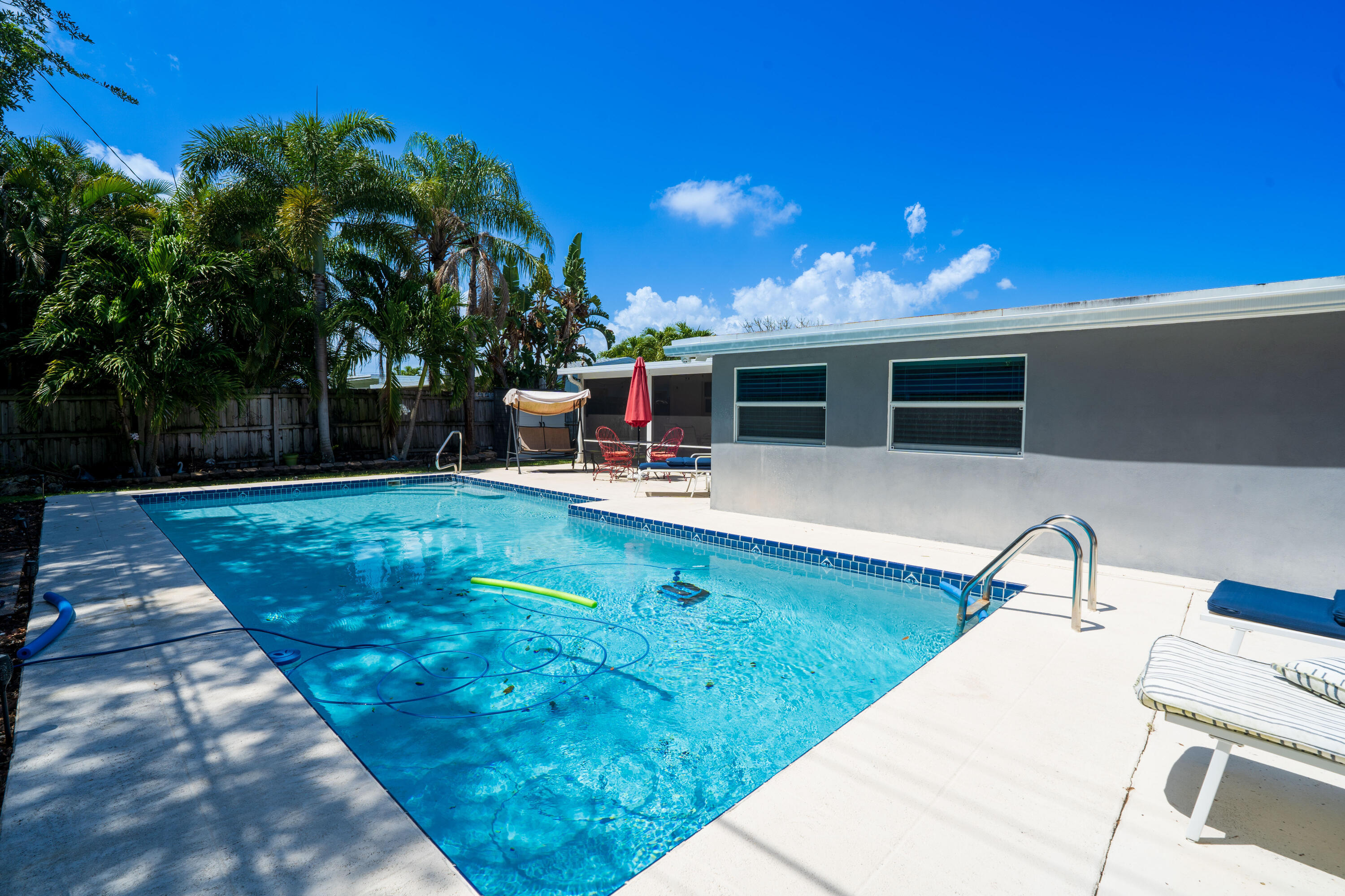 PALM BEACH SQUARE UNIT 4 - Residential