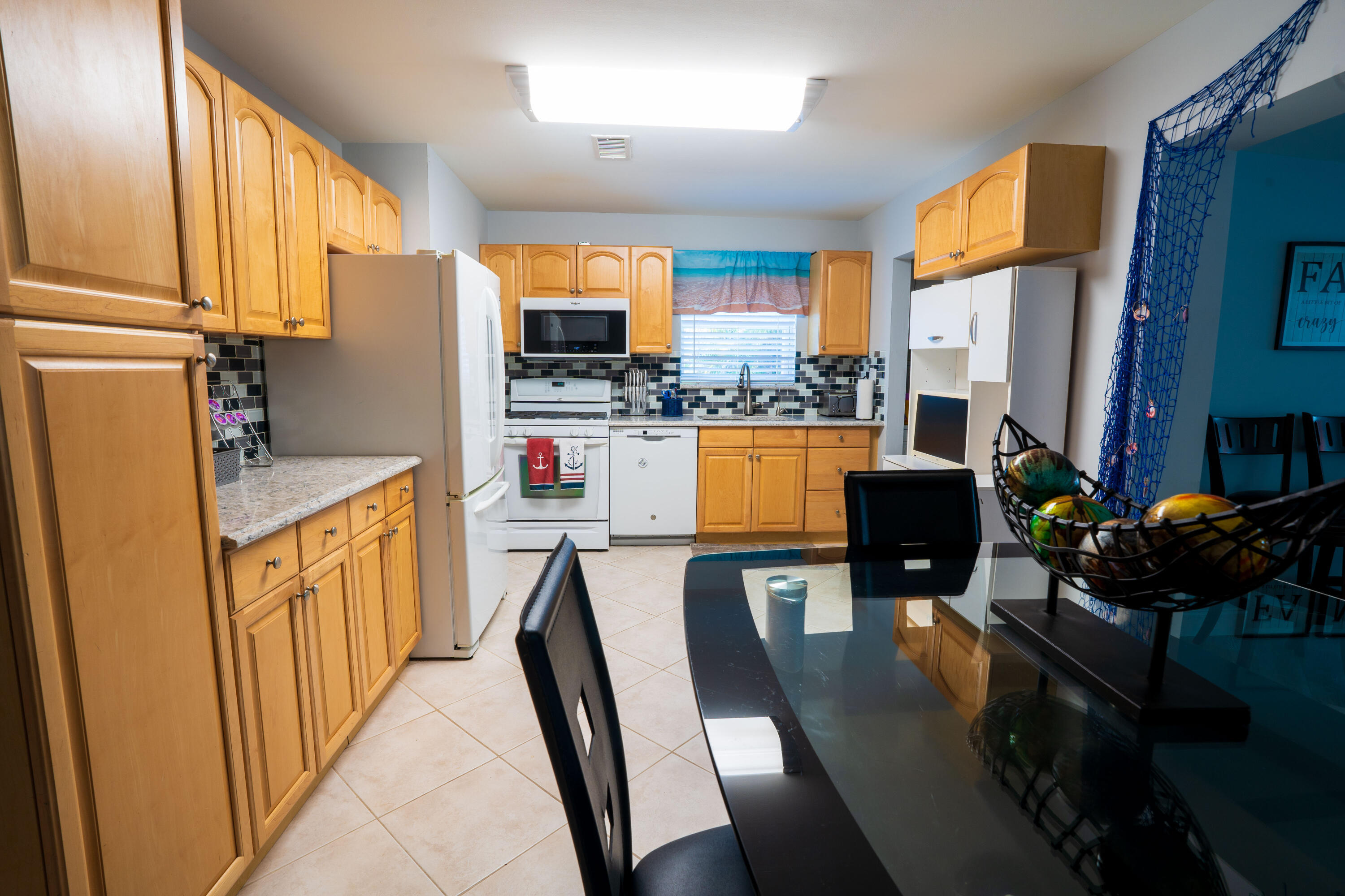 PALM BEACH SQUARE UNIT 4 - Residential