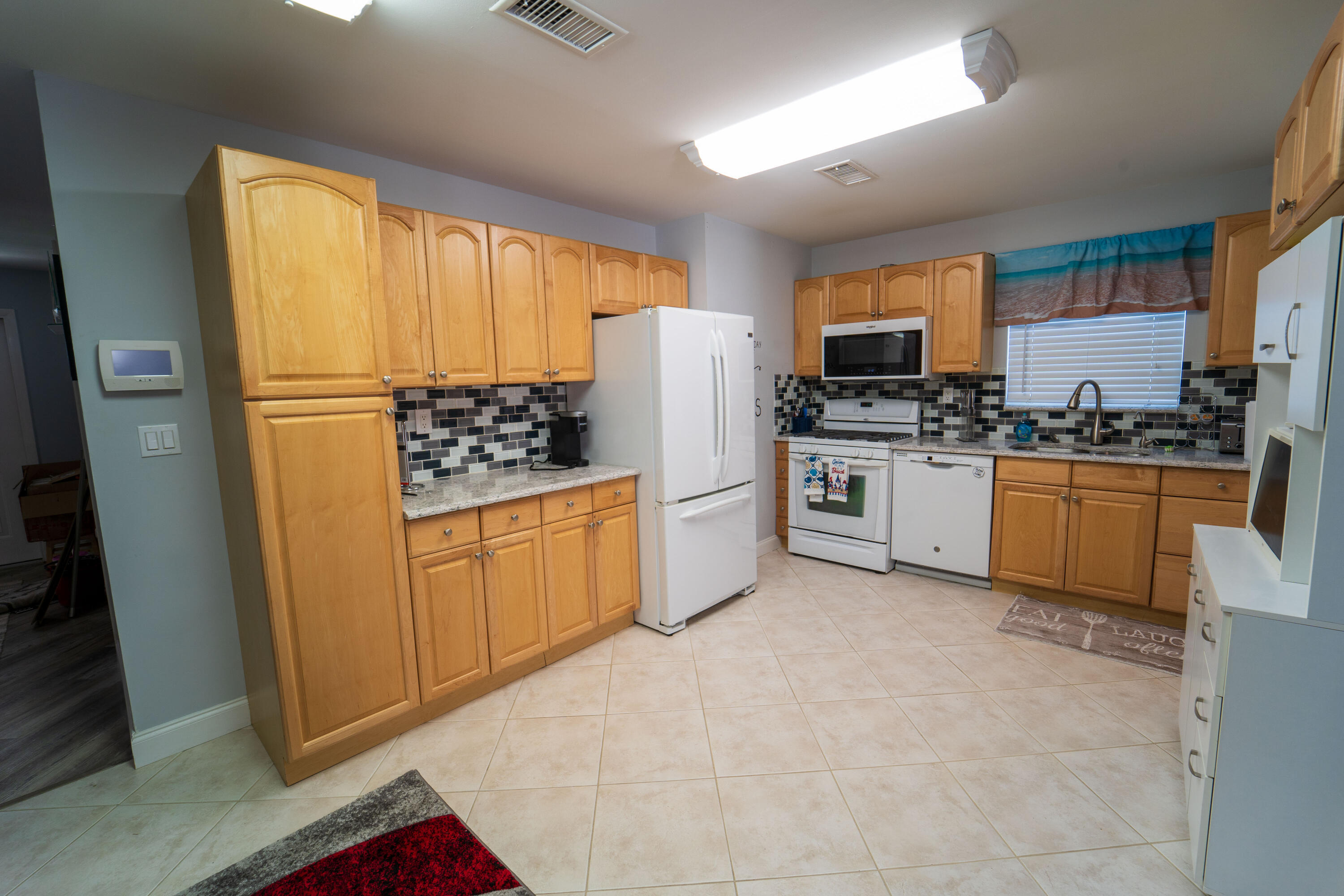 PALM BEACH SQUARE UNIT 4 - Residential
