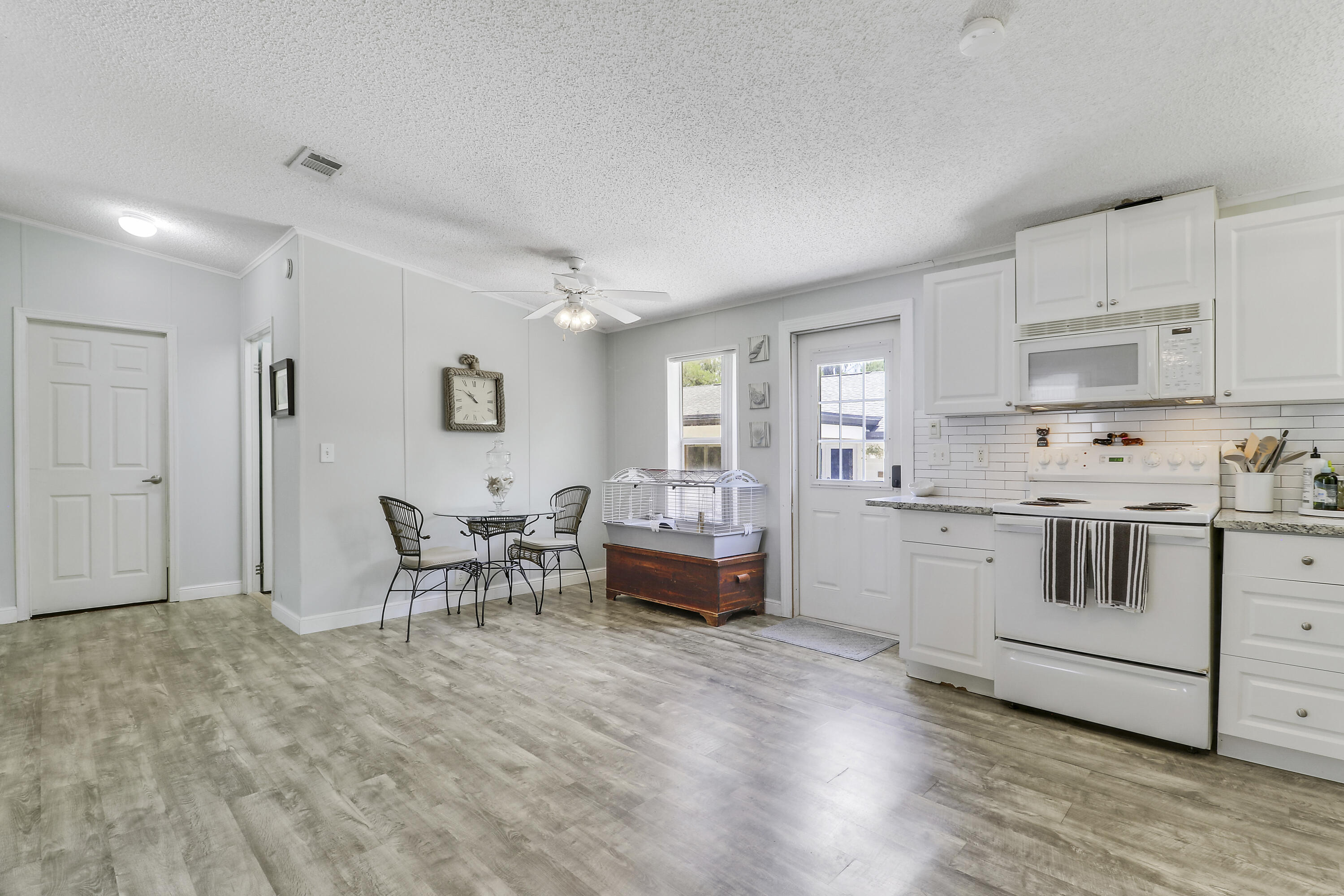 Palm Beach Country Estates - Residential