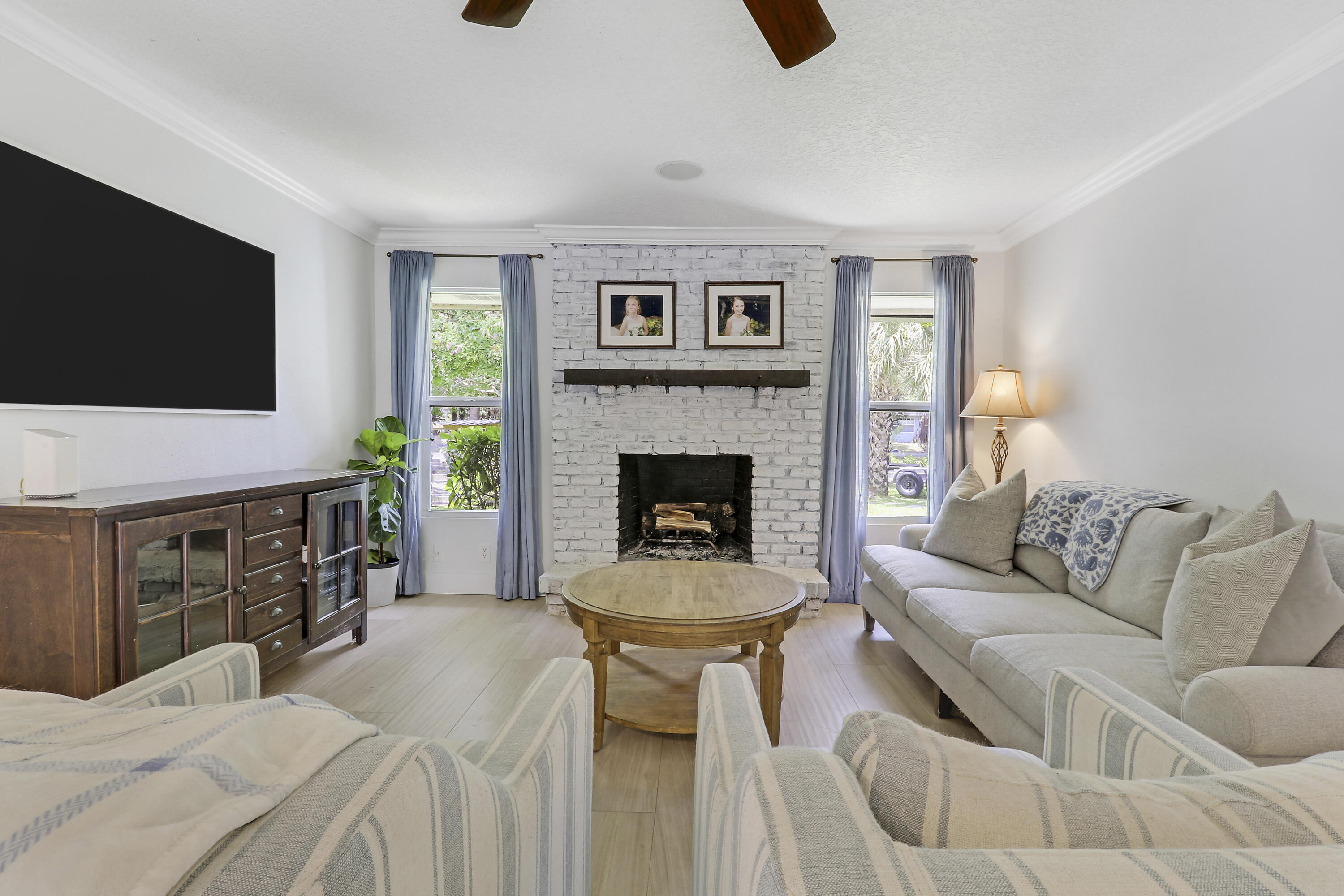 Palm Beach Country Estates - Residential