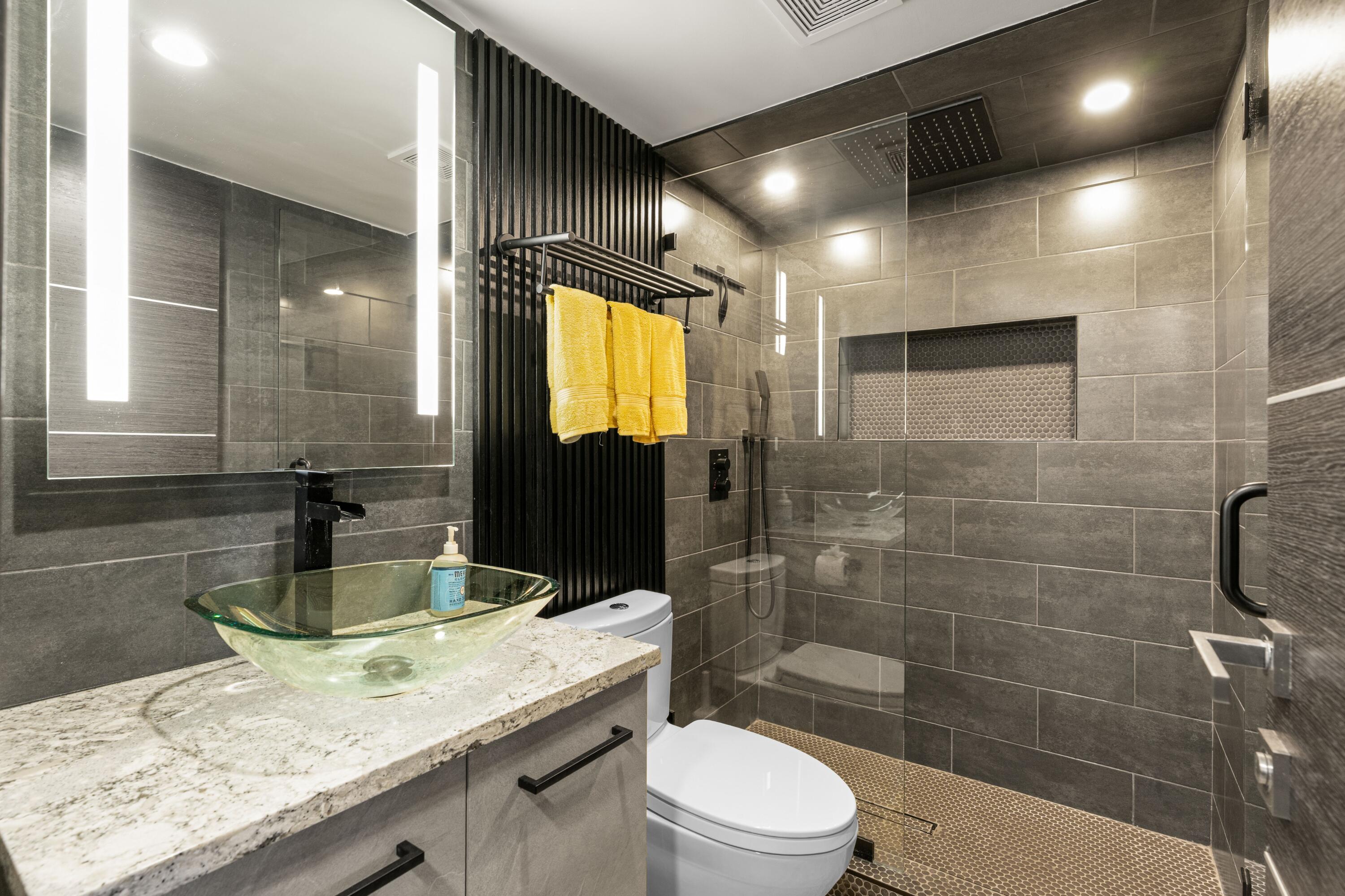 PALM BEACH HOUSE CONDO - Residential Lease