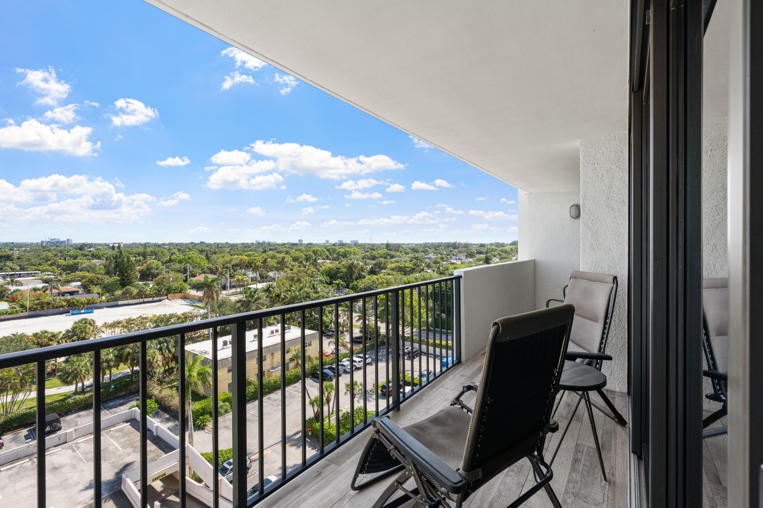 PALM BEACH HOUSE CONDO - Residential Lease