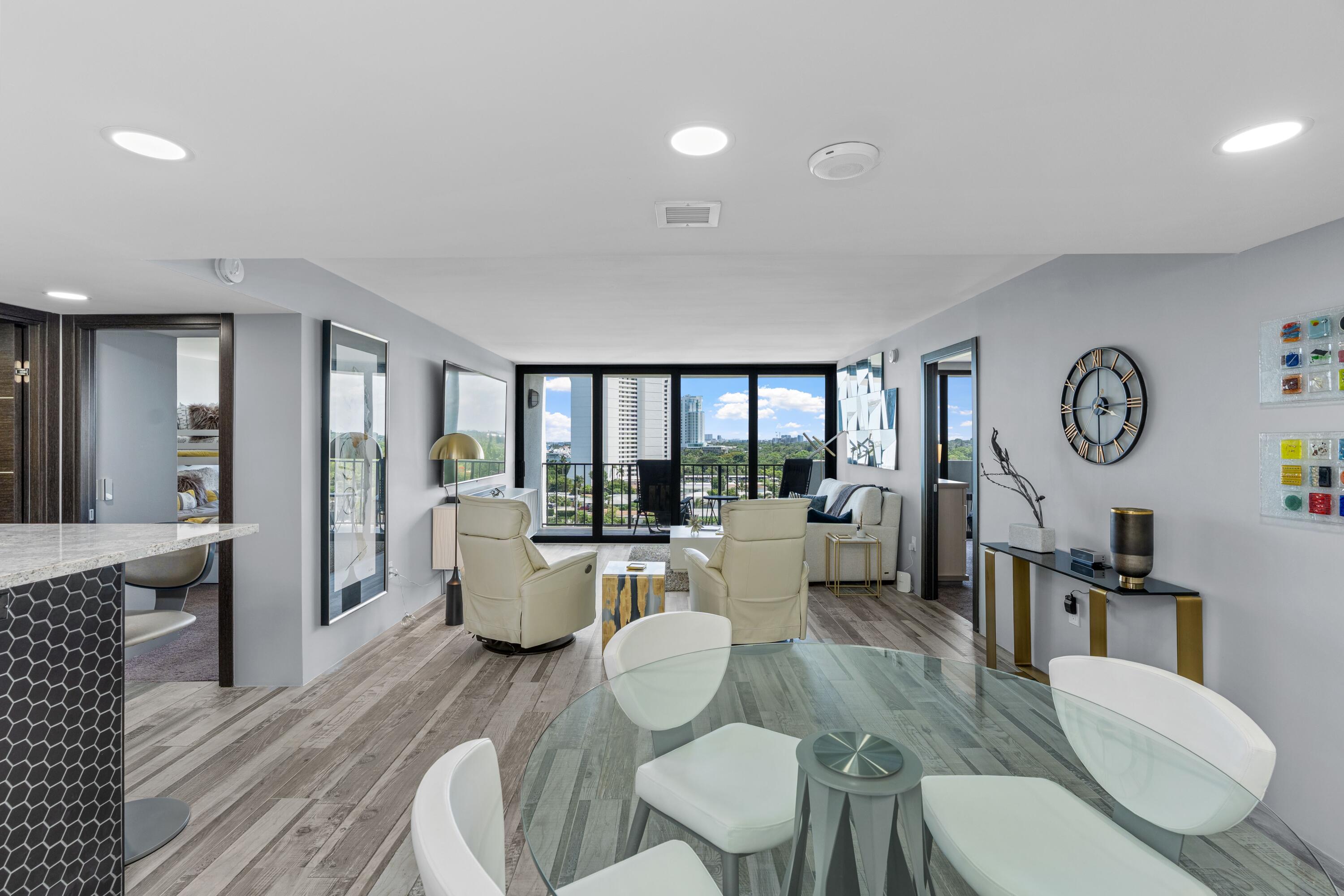 PALM BEACH HOUSE CONDO - Residential Lease