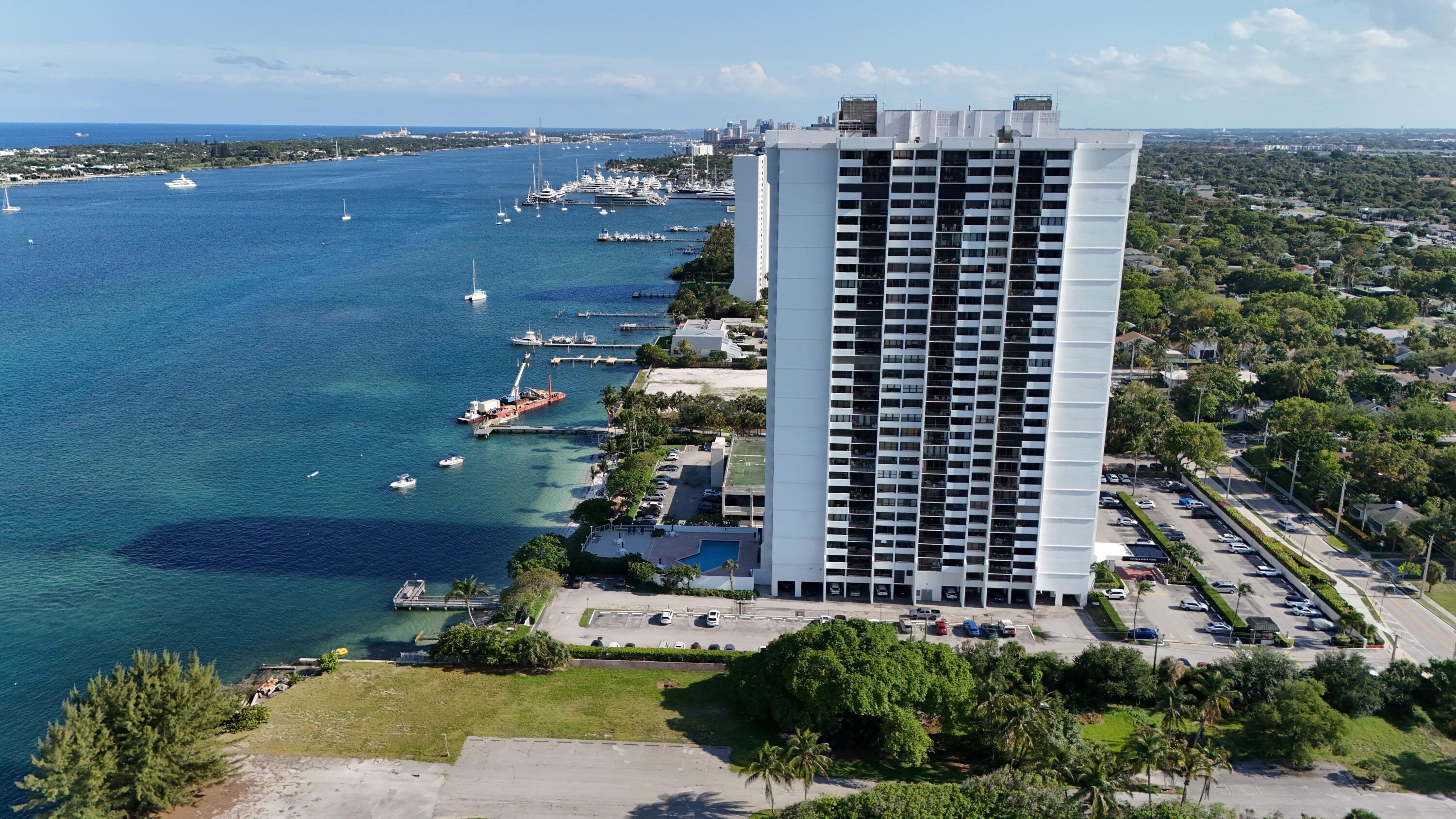 PALM BEACH HOUSE CONDO - Residential Lease