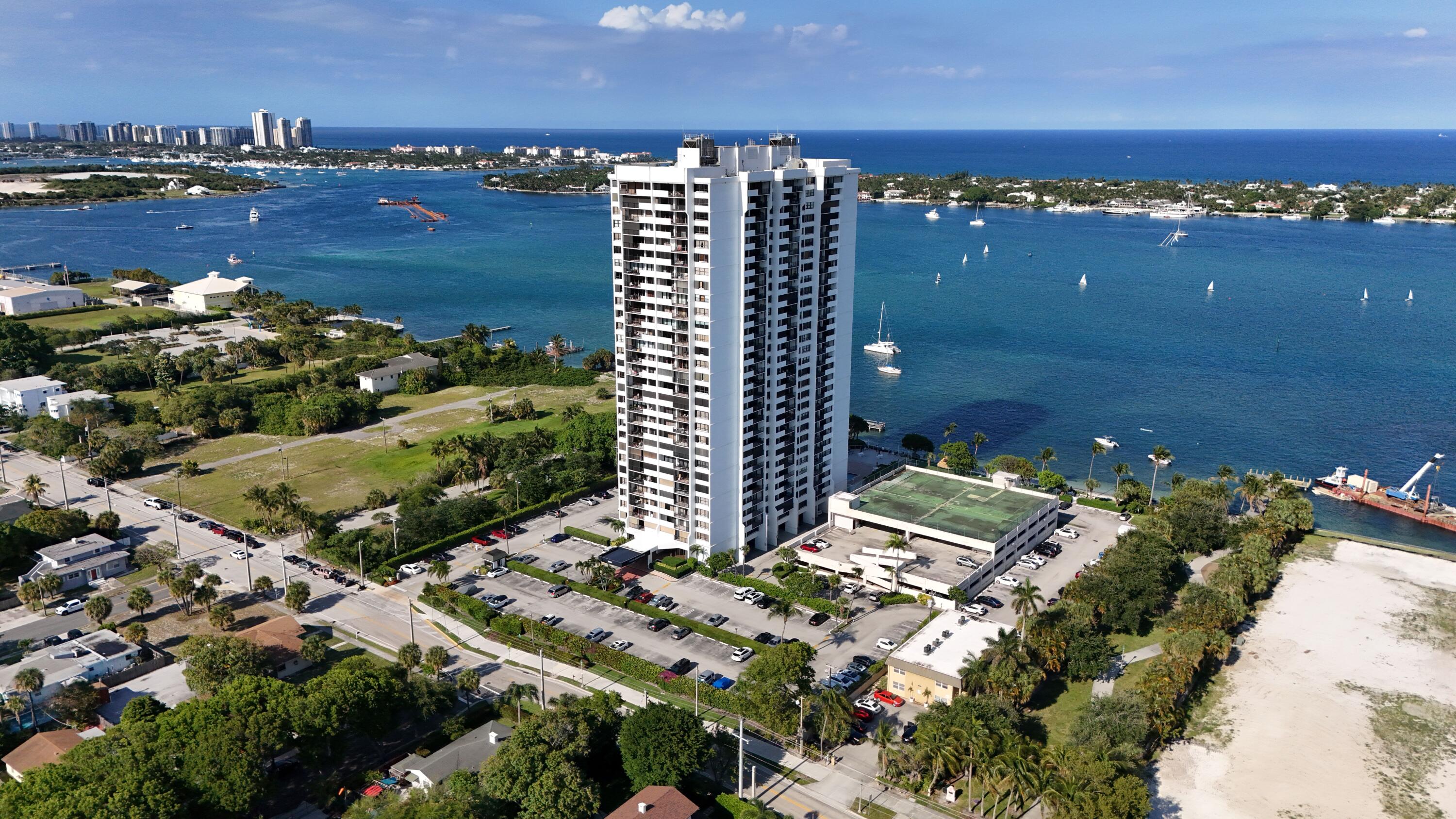 PALM BEACH HOUSE CONDO - Residential Lease