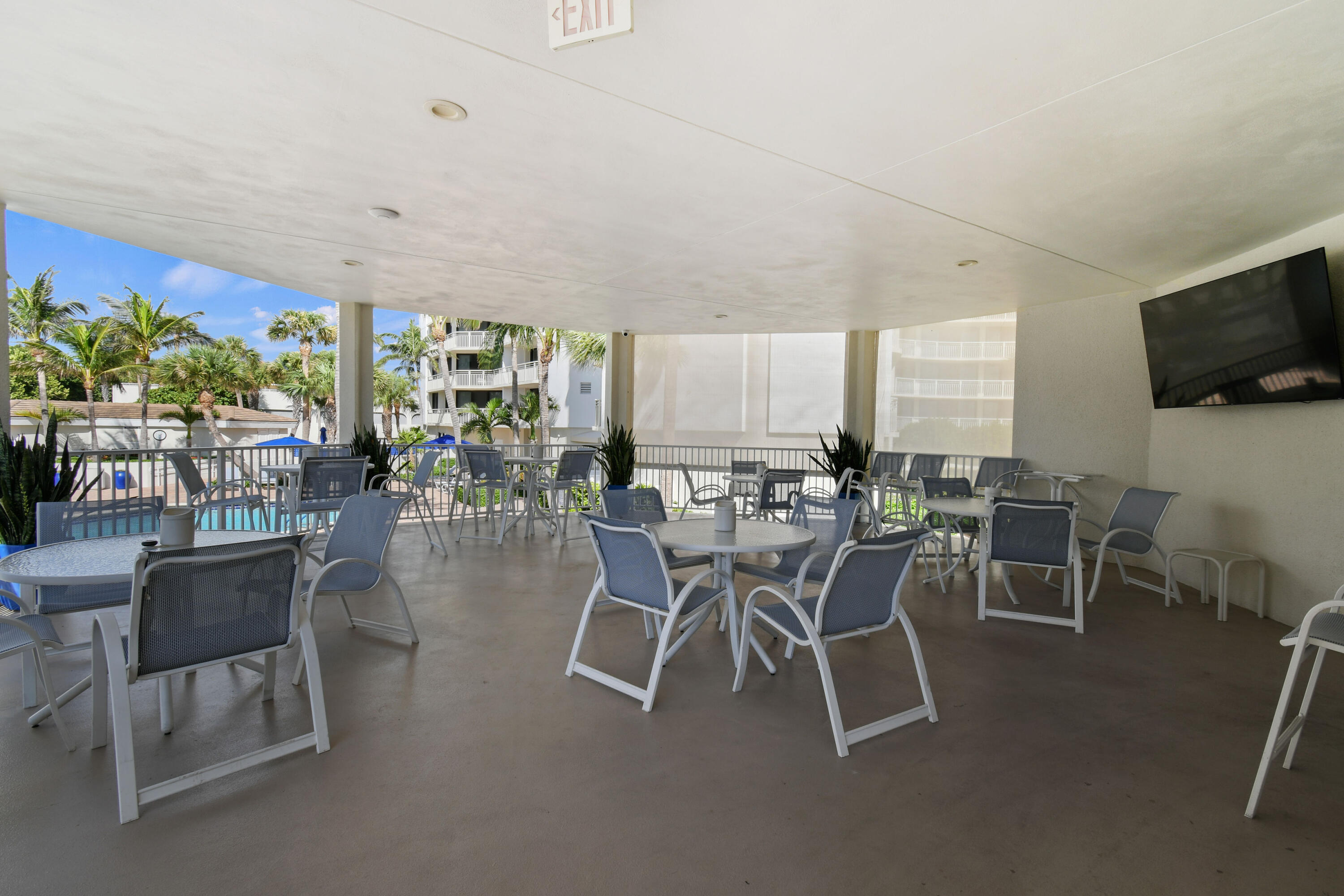 TIARA CONDO - Residential