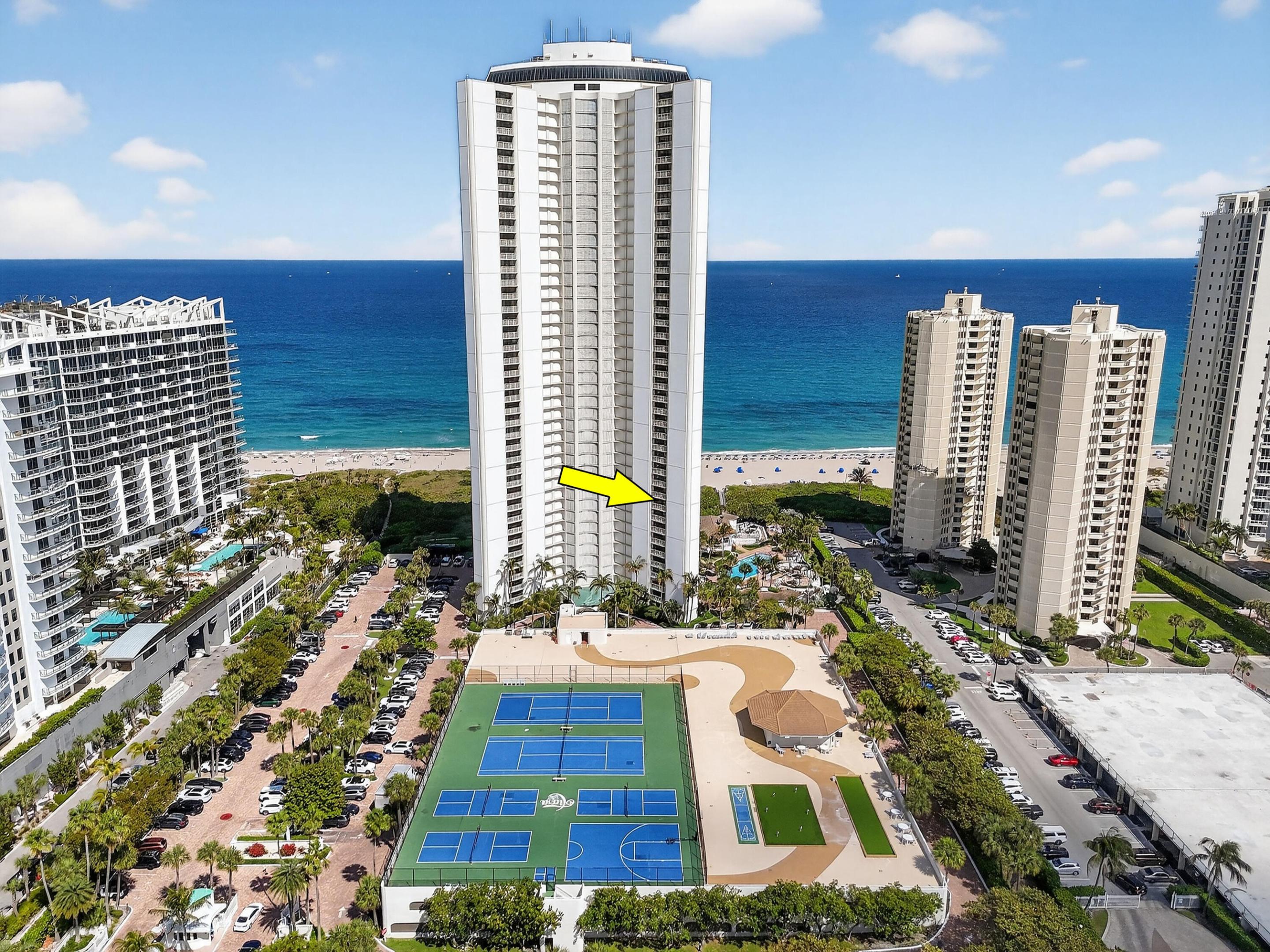 TIARA CONDO - Residential