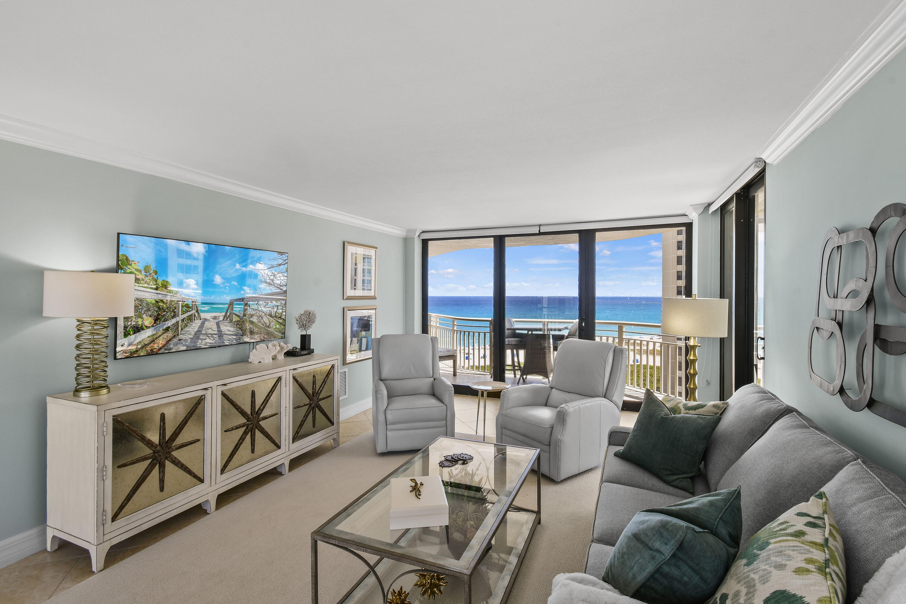 TIARA CONDO - Residential