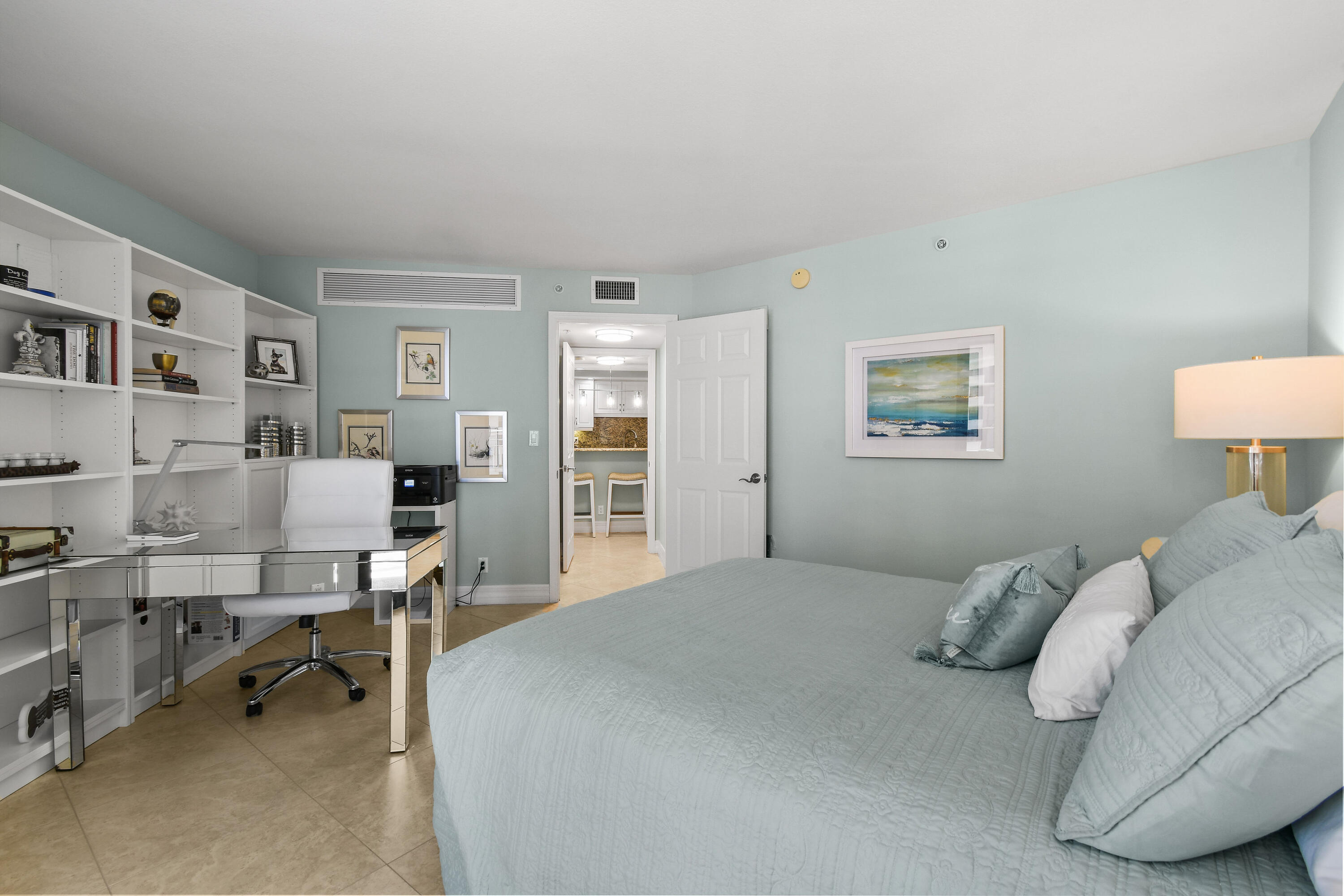 TIARA CONDO - Residential