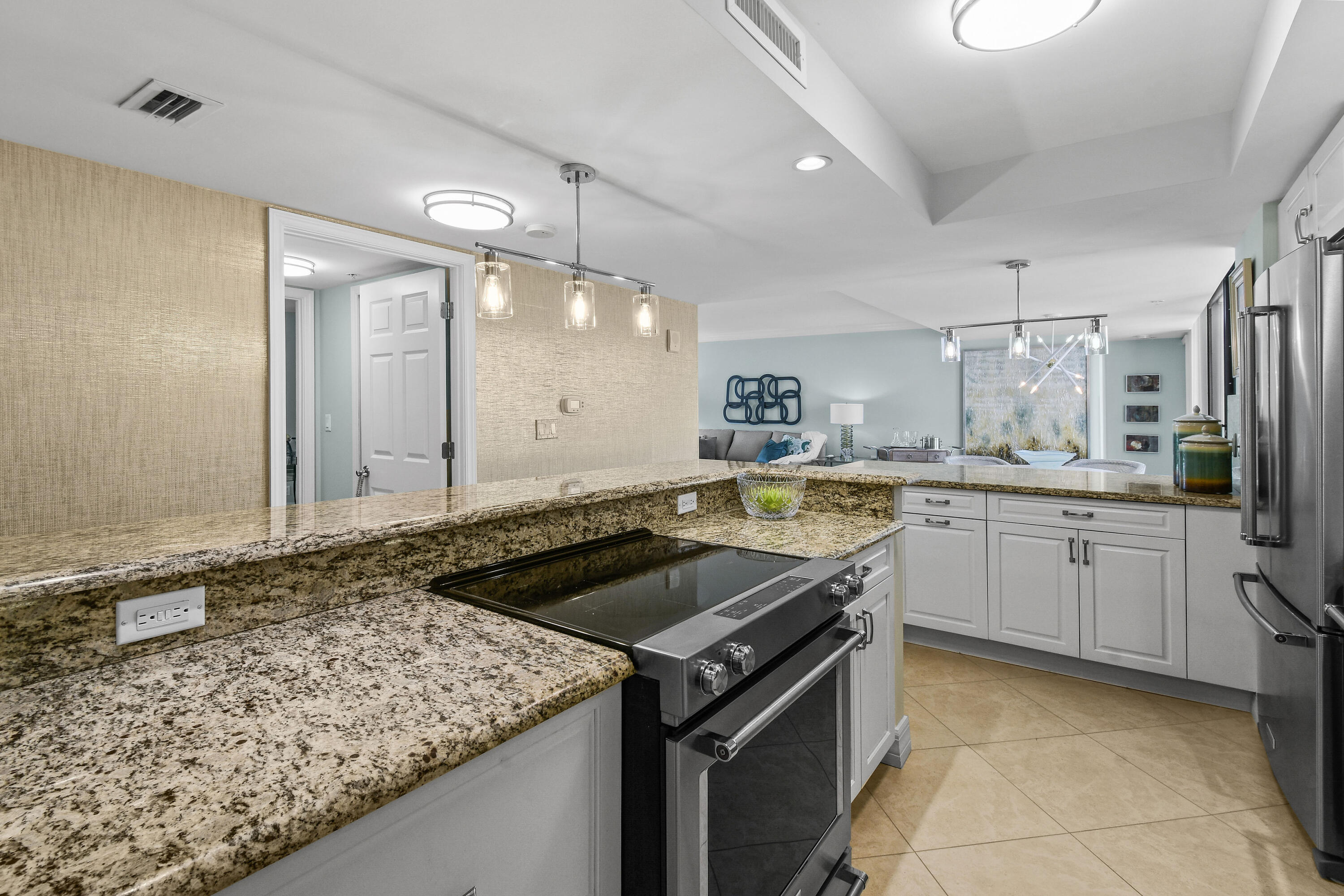 TIARA CONDO - Residential