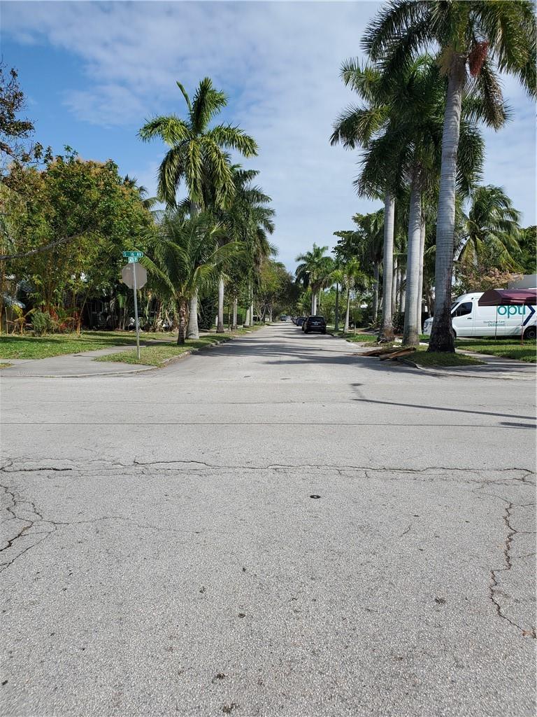 Hollywood 1-21 B - Residential