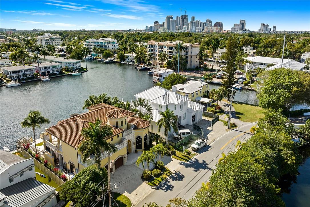 SUNRISE KEY (GATED) - Residential