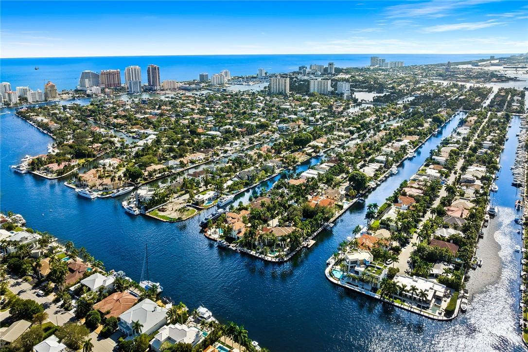 SUNRISE KEY (GATED) - Residential