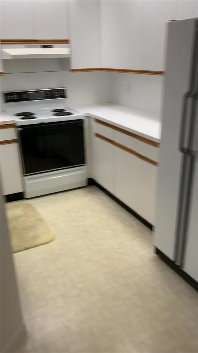 CAMBRIDGE AT CENTURY VILLAGE - Residential Lease