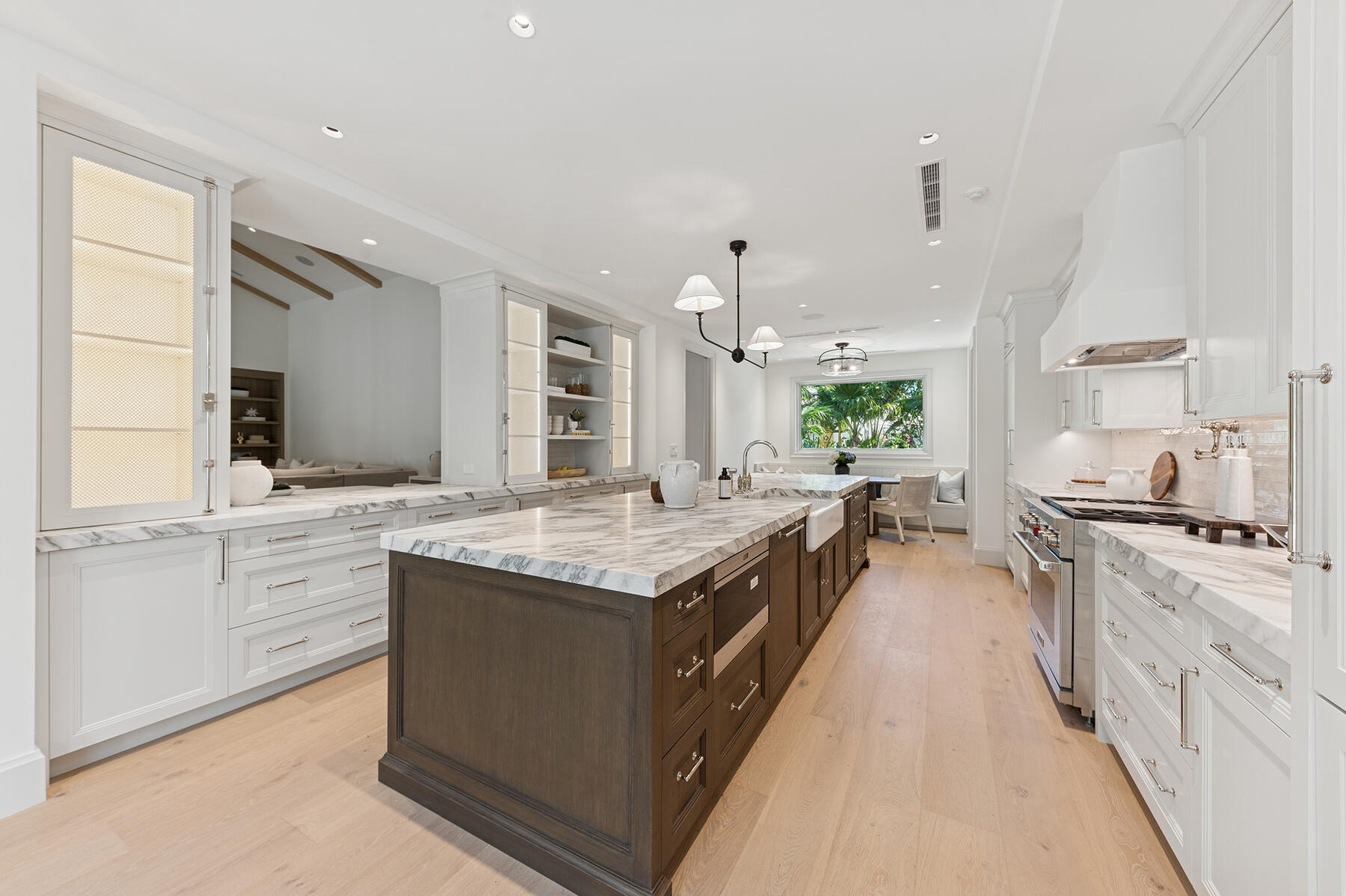 EL ENCANTO - Residential