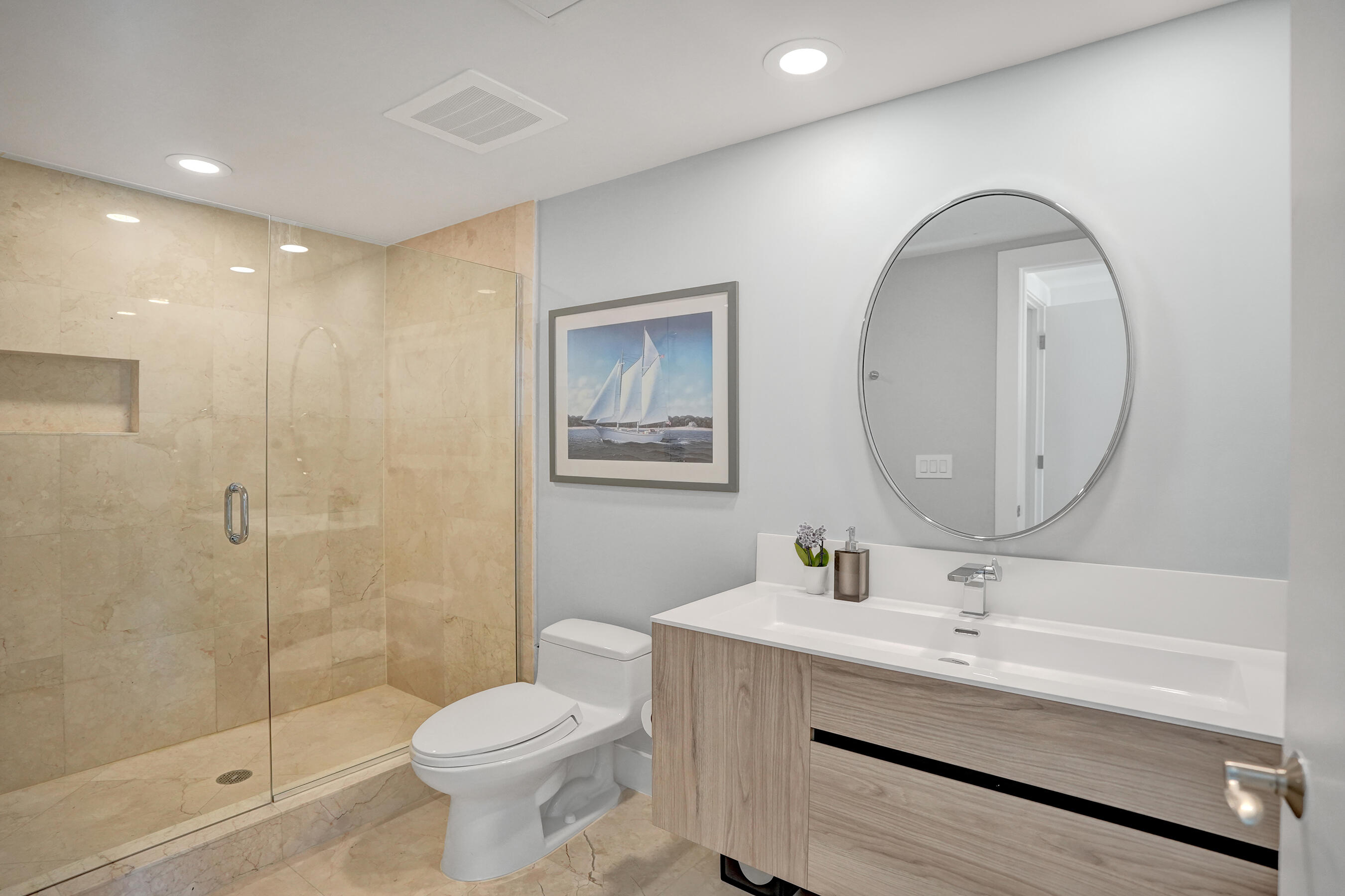 LA RIVE CONDO - Residential