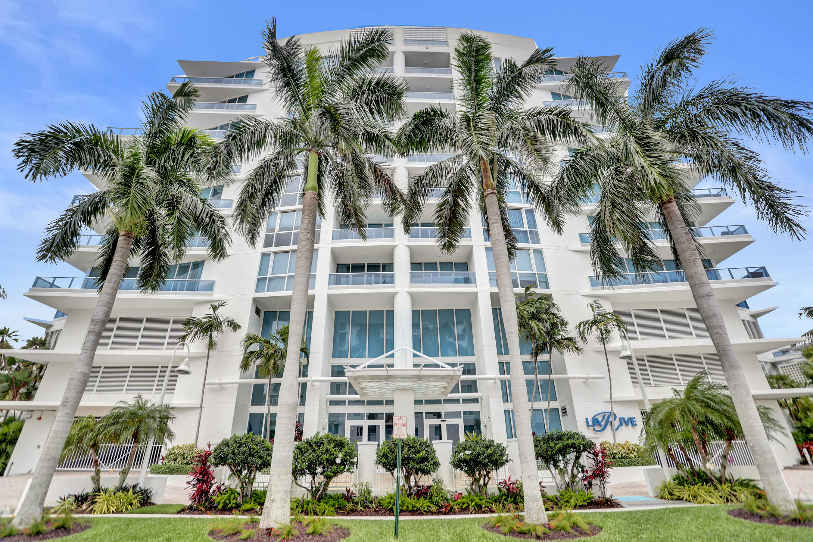 LA RIVE CONDO - Residential
