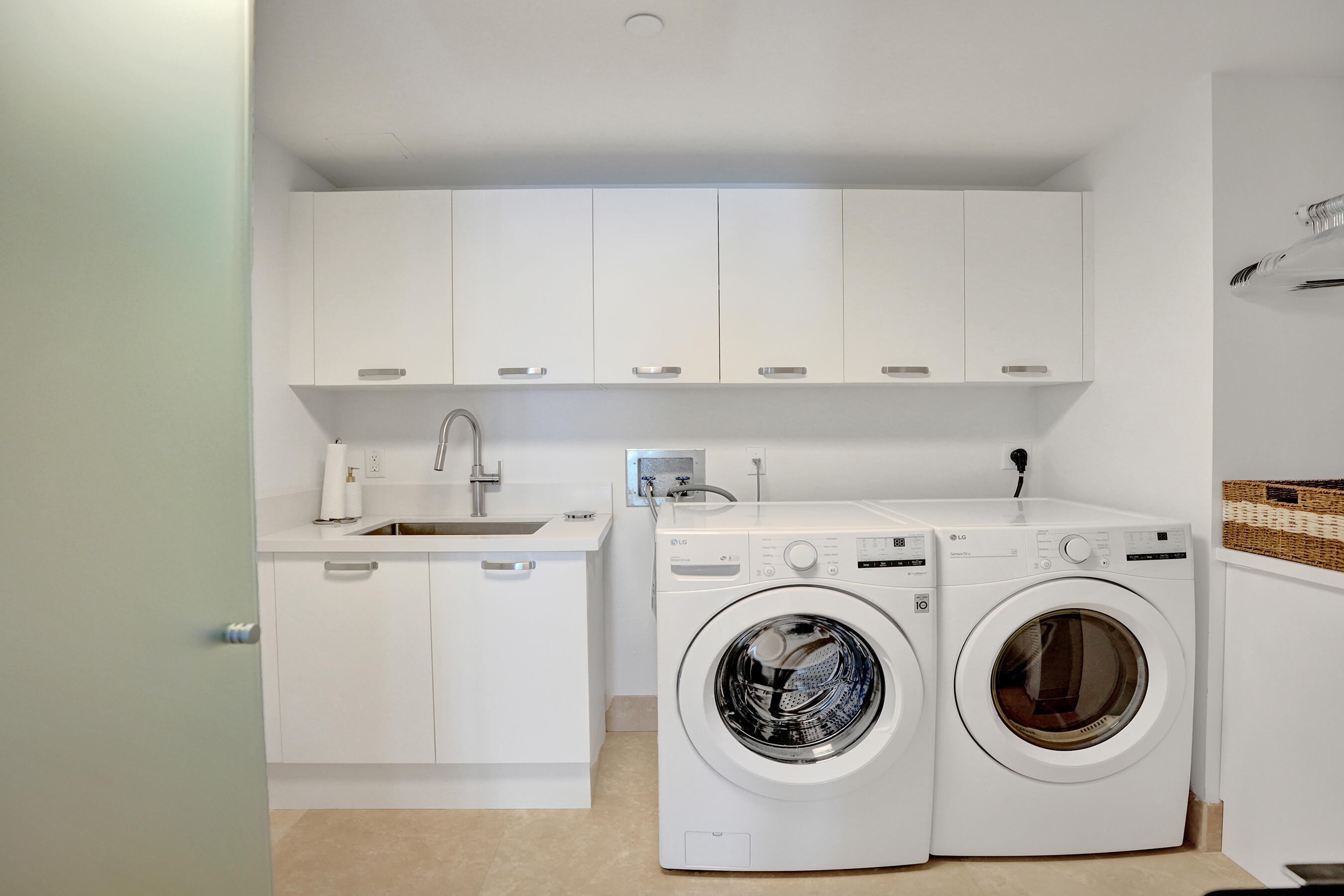 LA RIVE CONDO - Residential