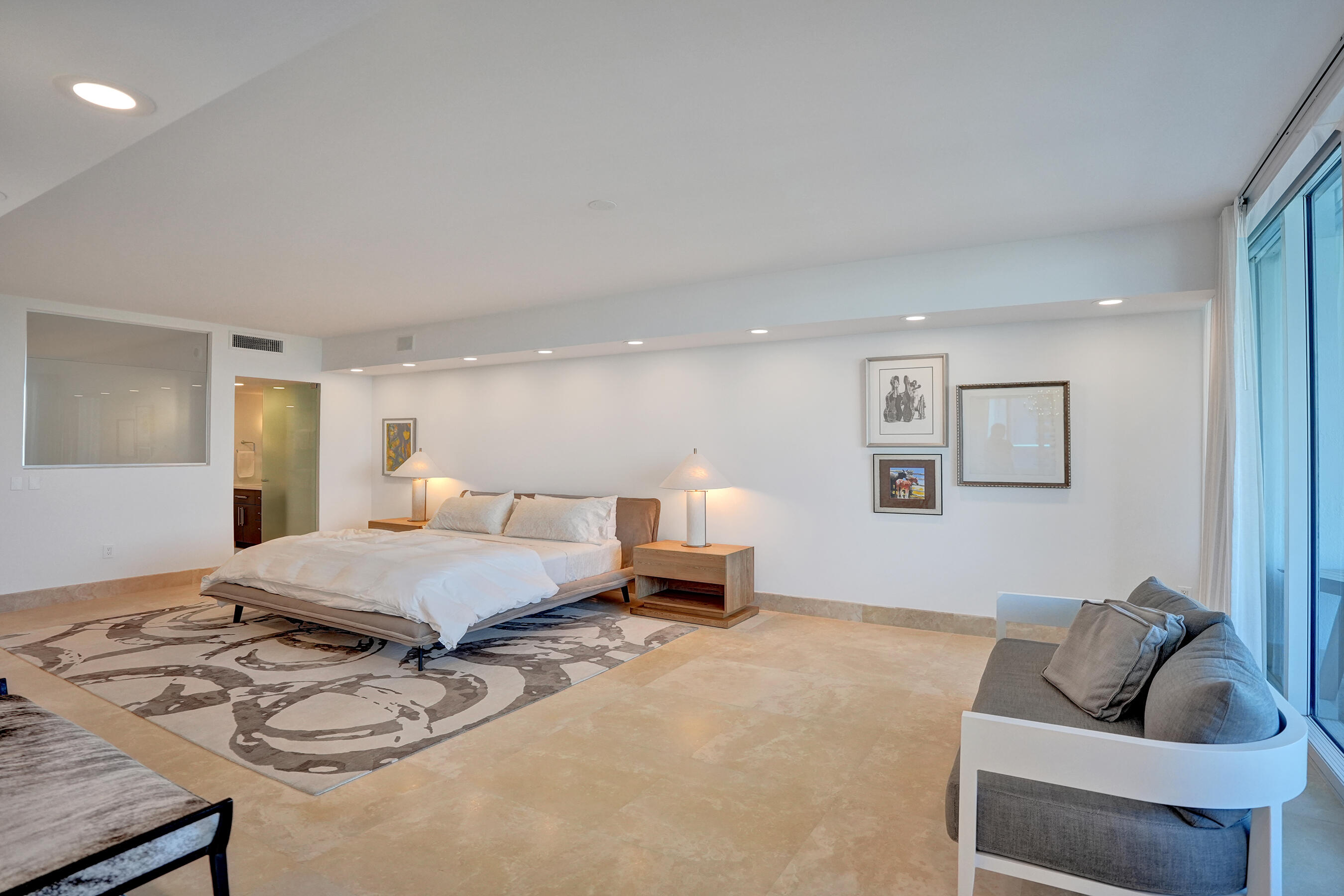 LA RIVE CONDO - Residential