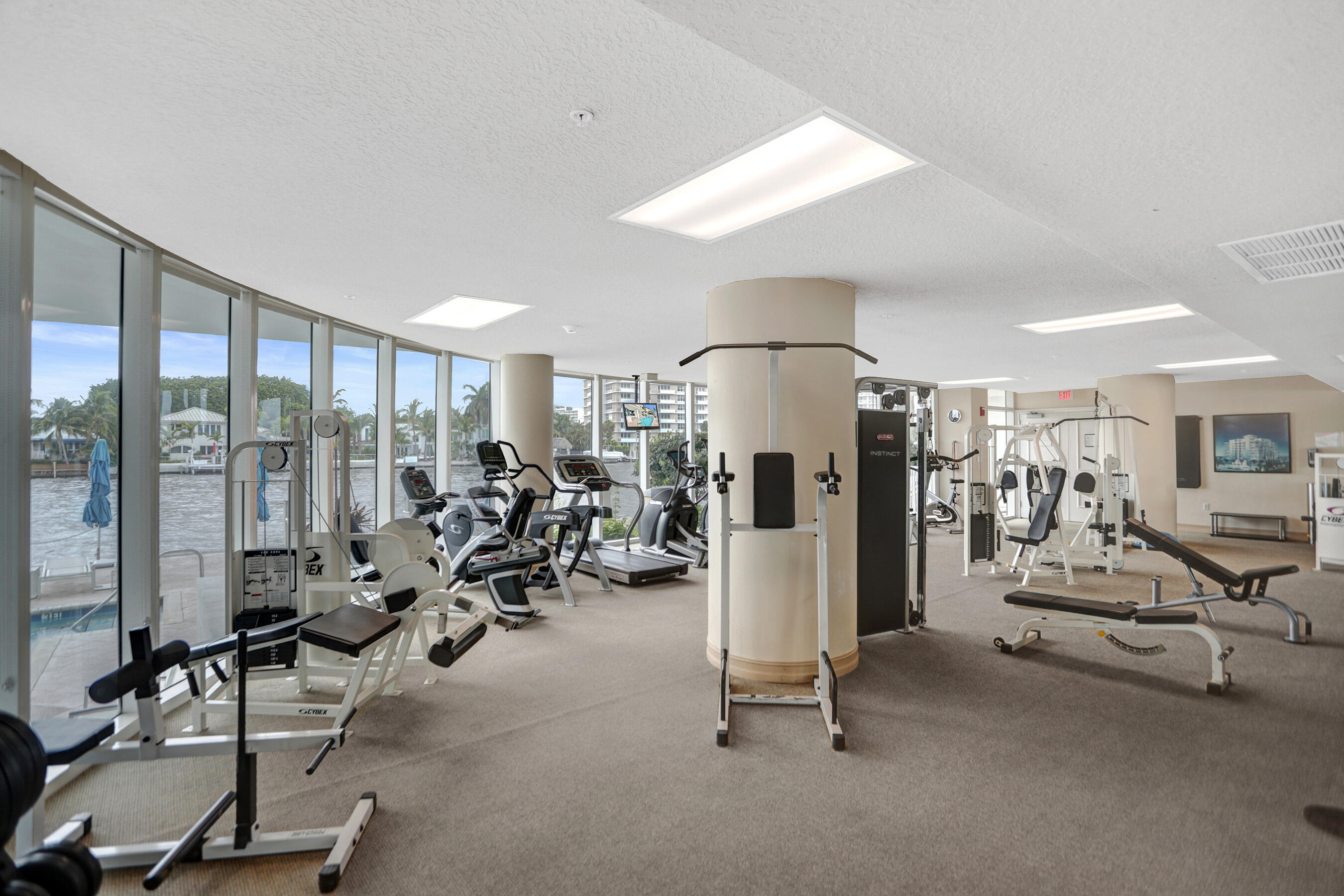 LA RIVE CONDO - Residential