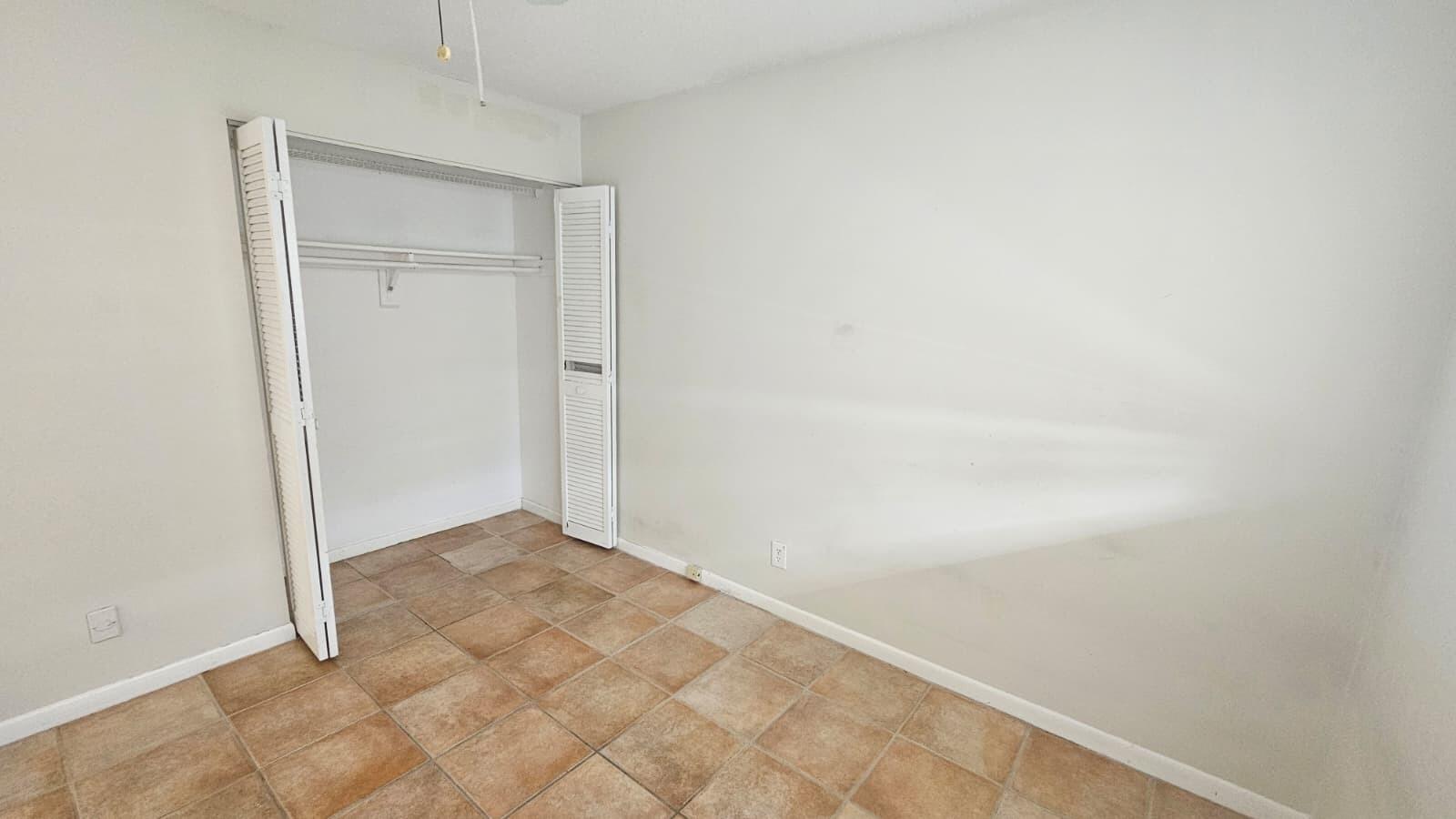 SANDALFOOT BLVD APTS CONDO - Residential