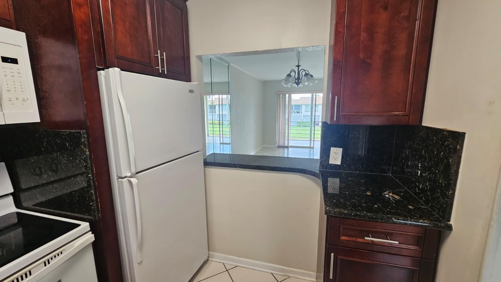 SANDALFOOT BLVD APTS CONDO - Residential