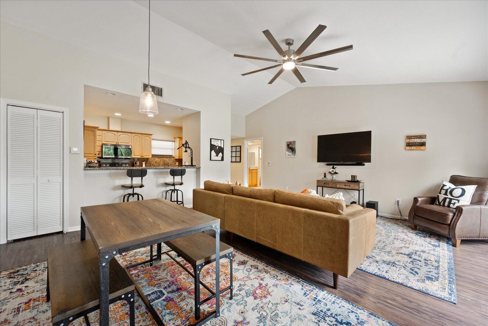 TENNIS LODGES 1 CONDO - Residential Lease