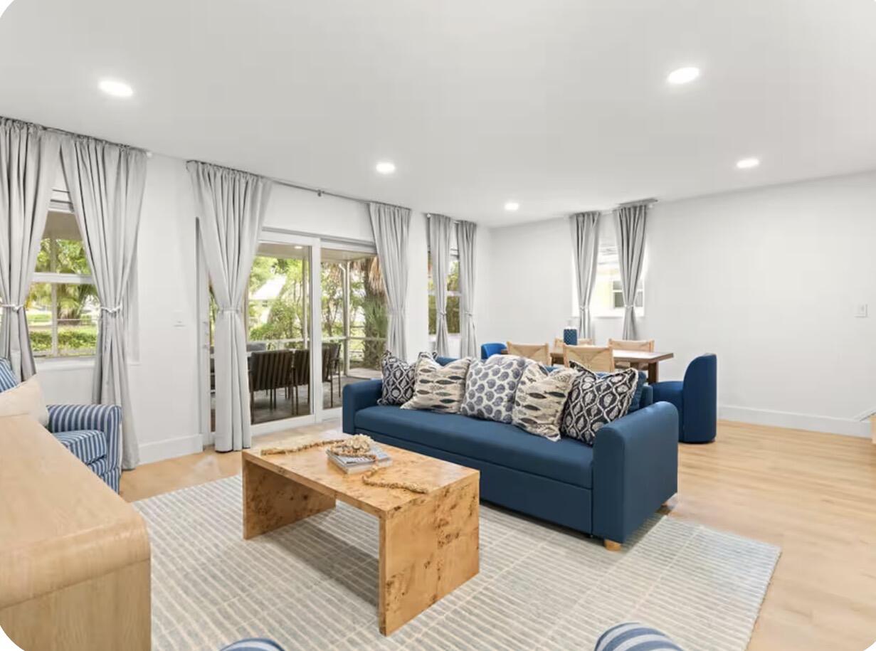 YACHT HARBOR EST - Residential