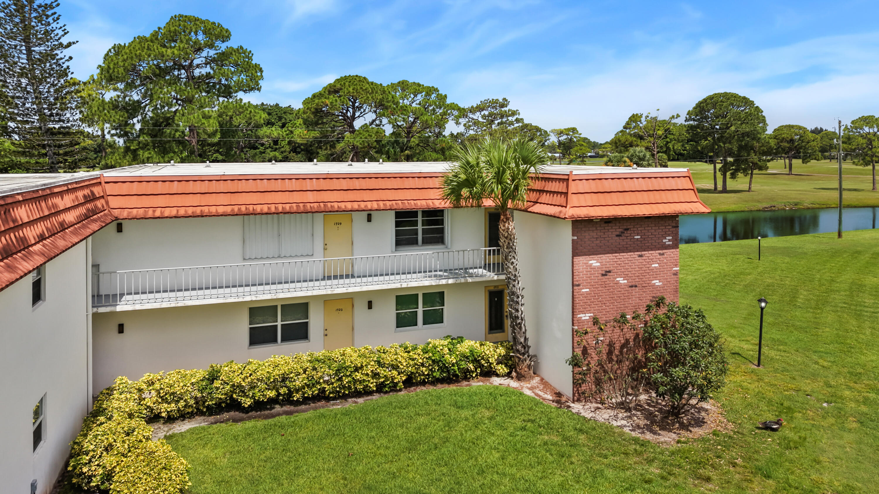 VISTA DEL LAGO CONDO - Residential