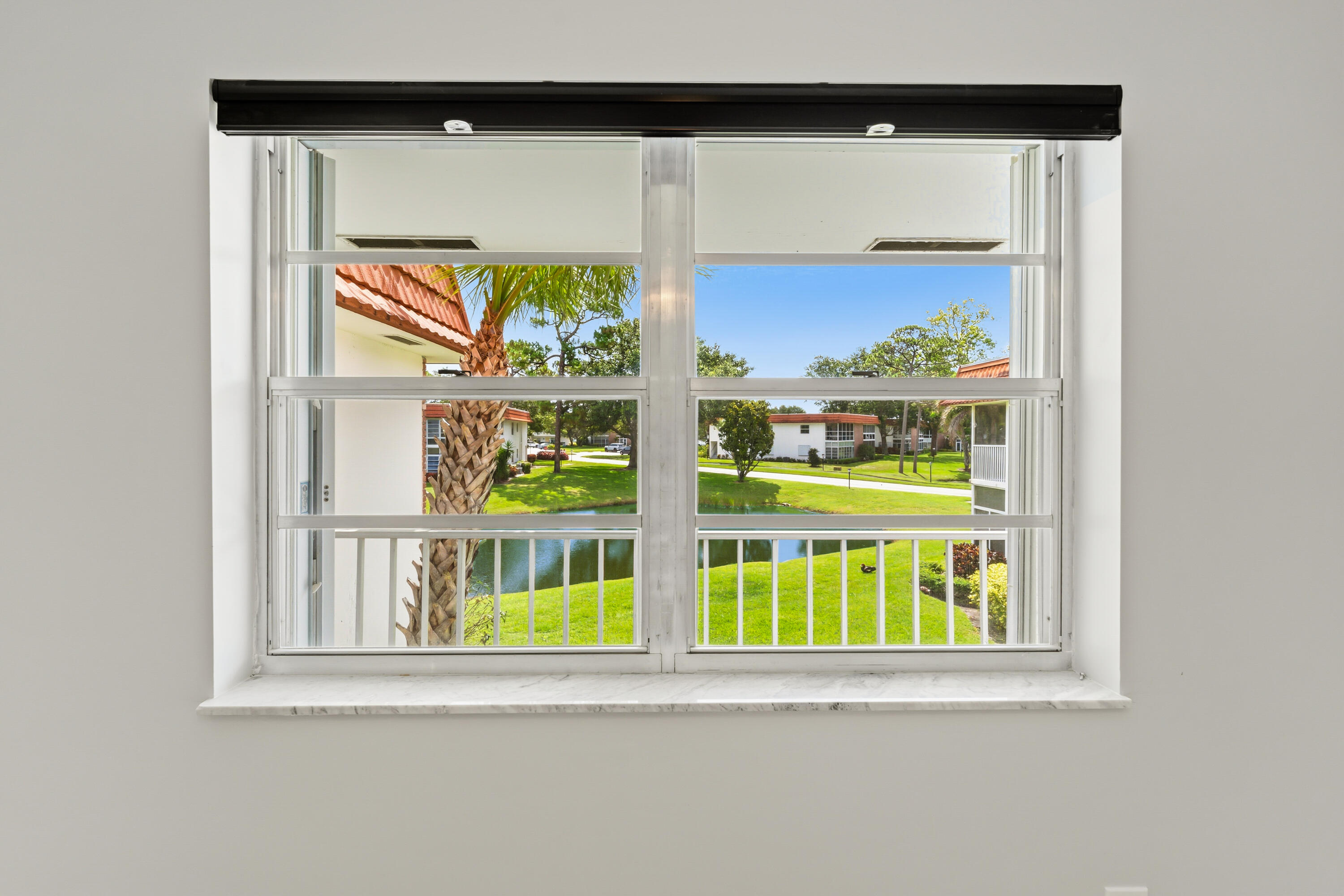 VISTA DEL LAGO CONDO - Residential