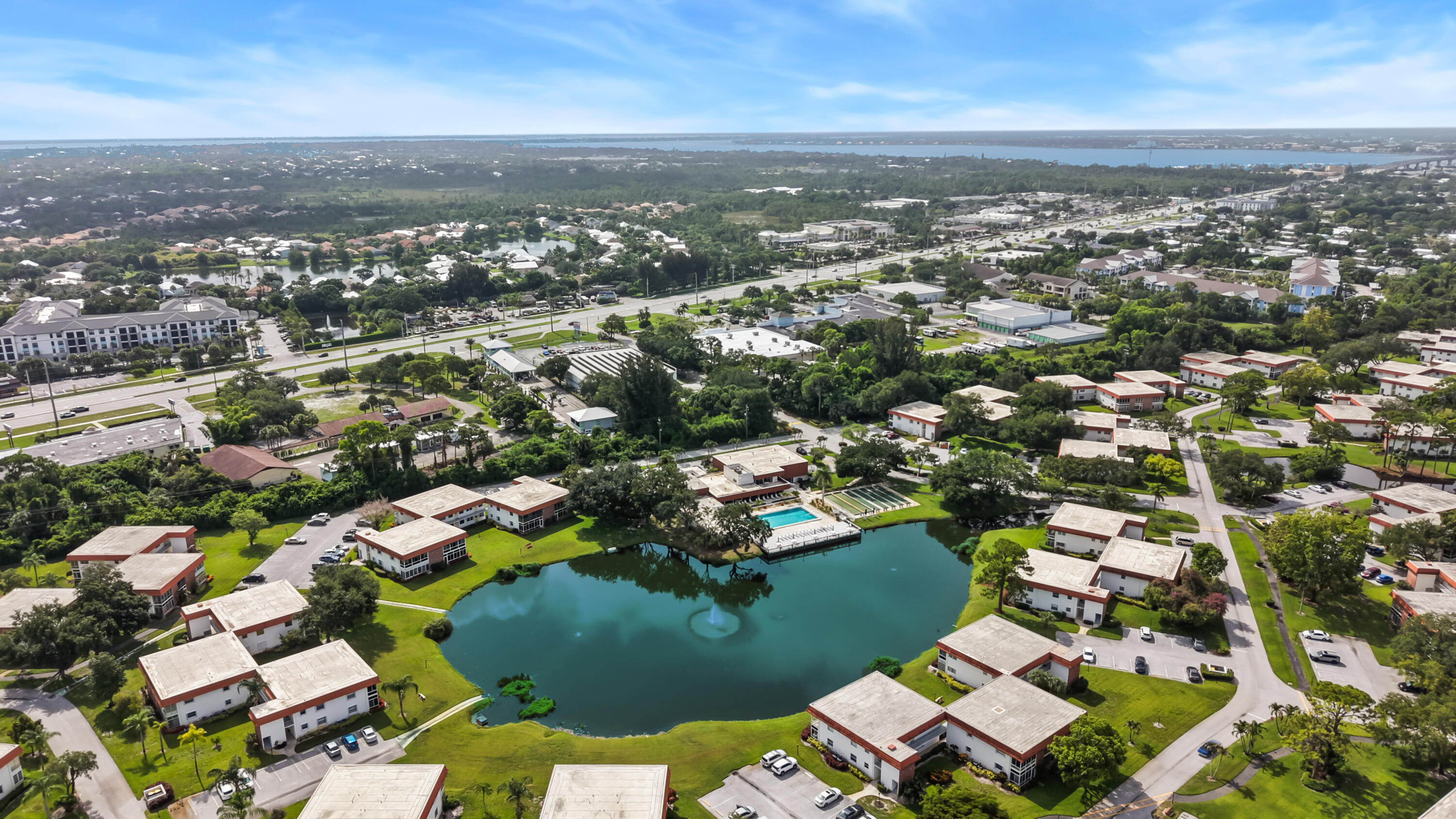 VISTA DEL LAGO CONDO - Residential