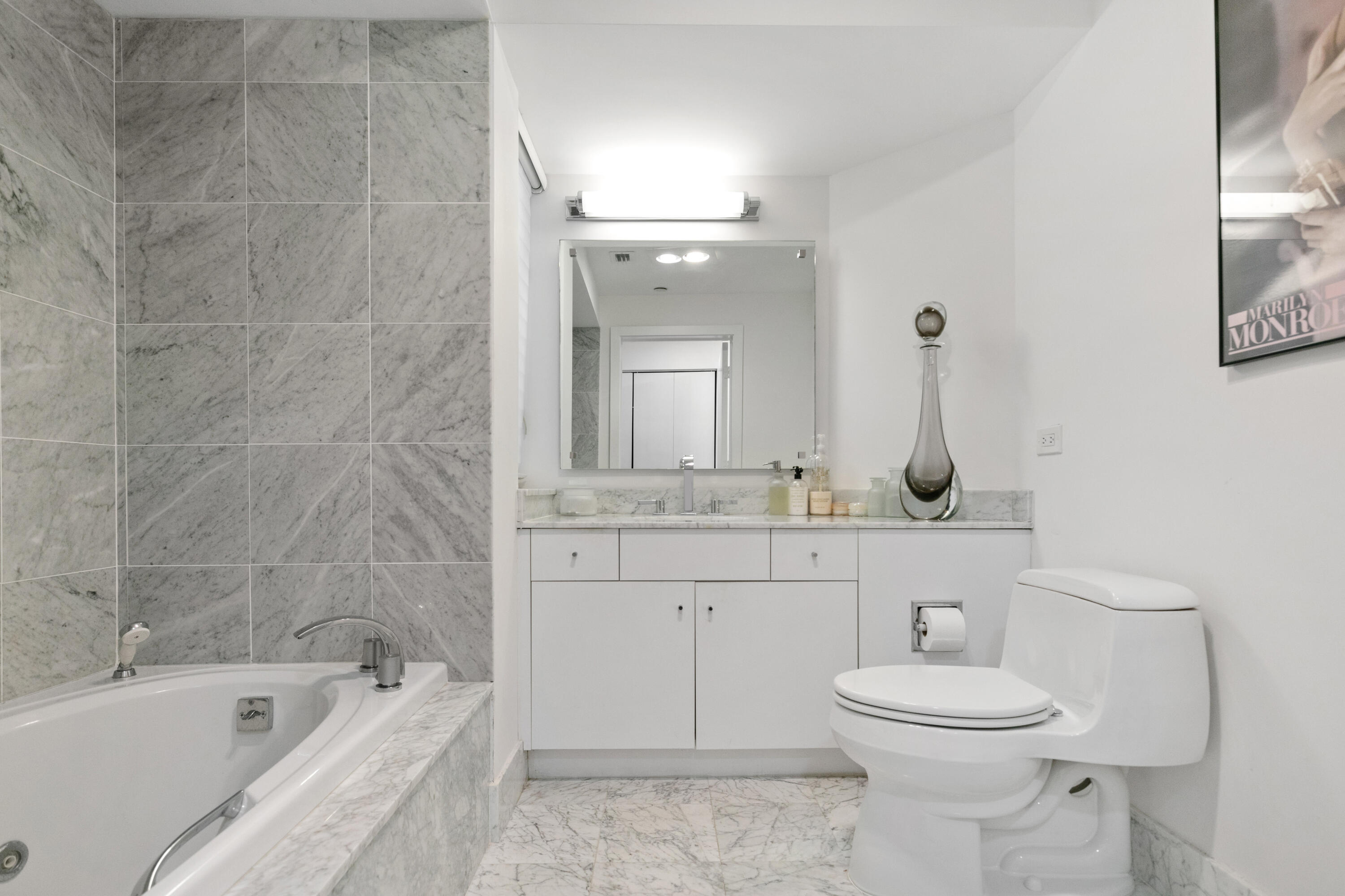 MIZNER TOWER CONDO - Residential Lease