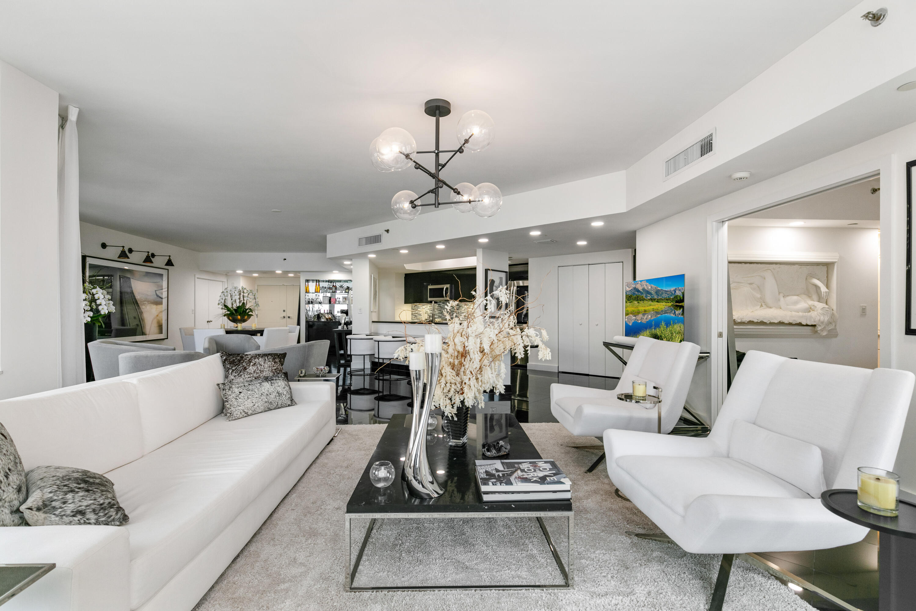 MIZNER TOWER CONDO - Residential Lease