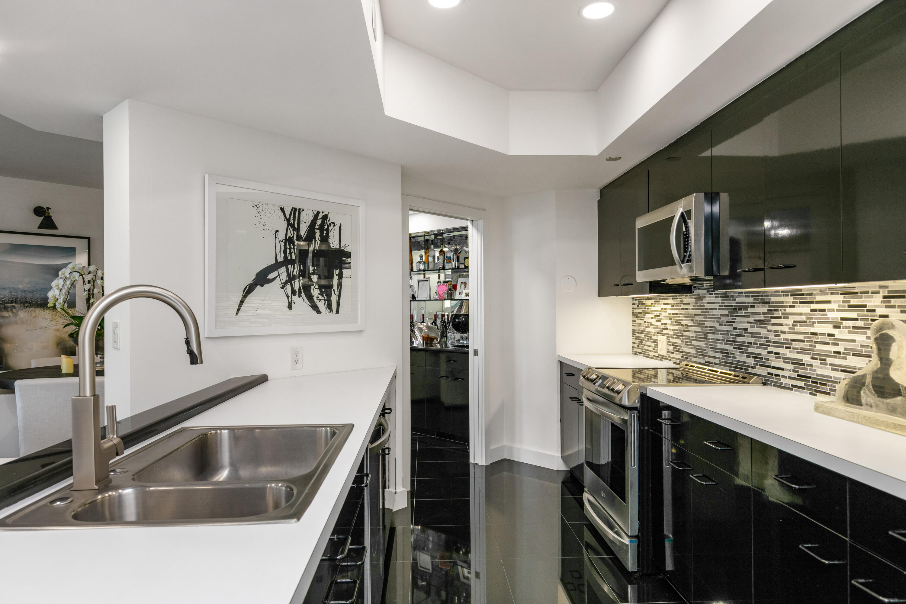 MIZNER TOWER CONDO - Residential Lease