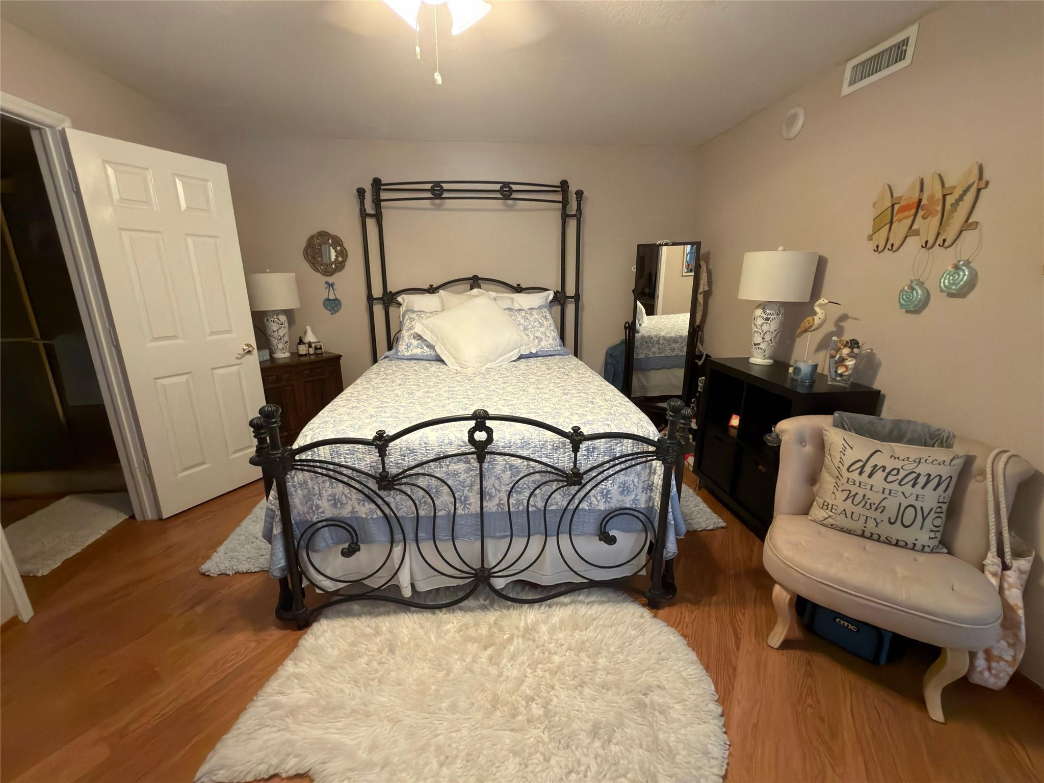 Overlook Condominium - Residential
