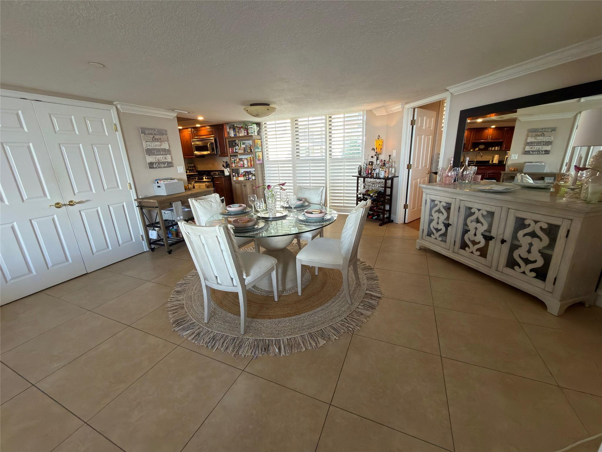 Overlook Condominium - Residential