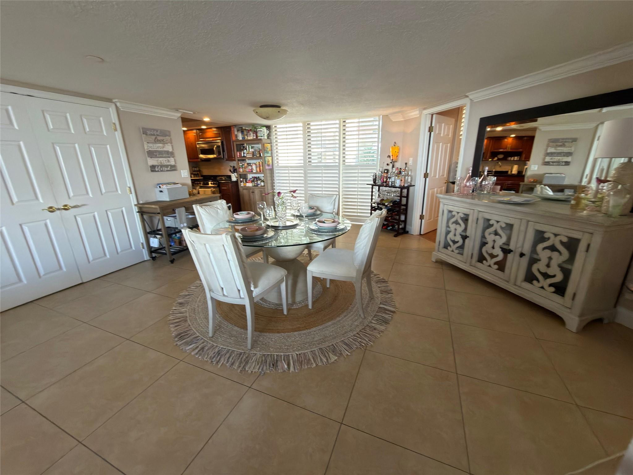 Overlook Condominium - Residential