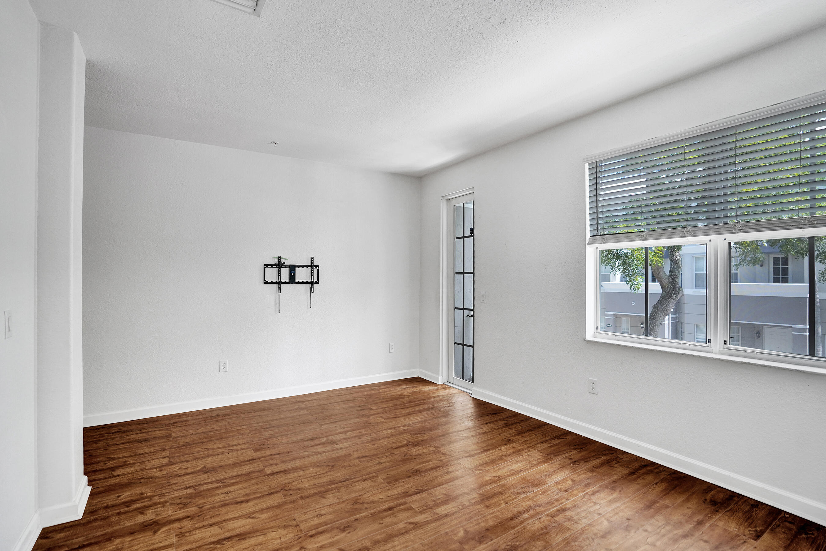 SHOMA TOWNHOMES AT ROYAL PALM BEACH CONDO - Residential