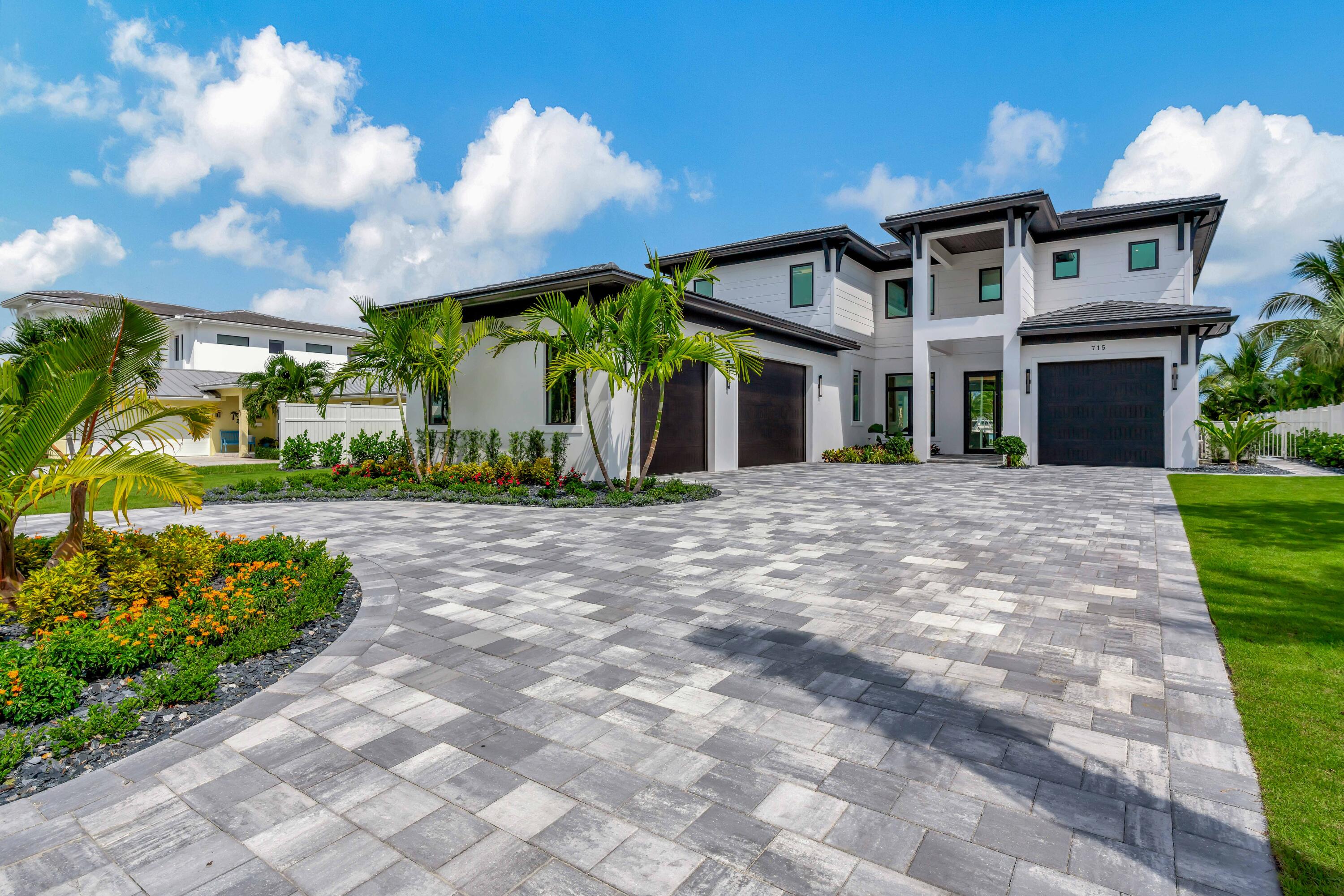 NORTH PALM BEACH VILLAGE OF 2 - Residential