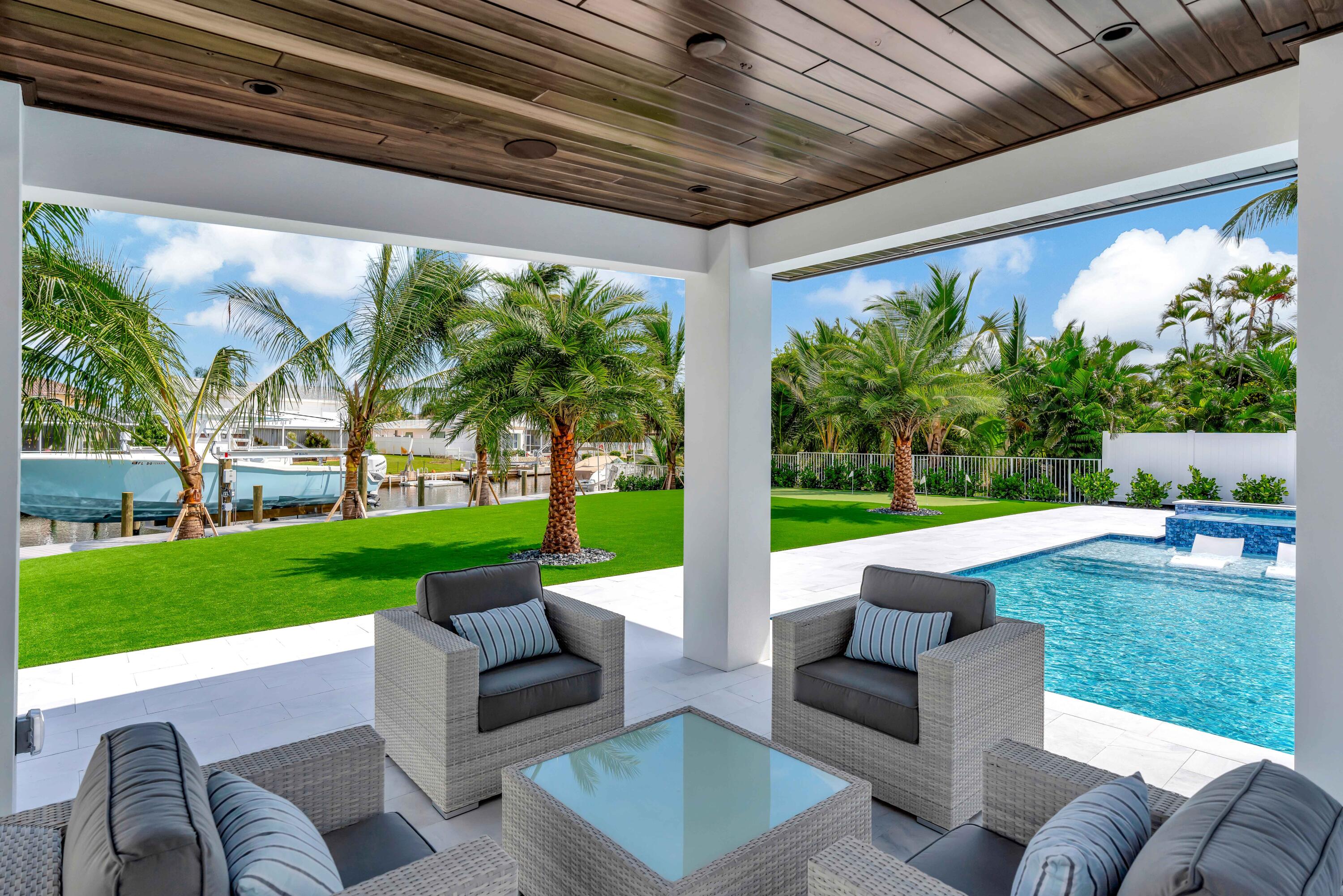 NORTH PALM BEACH VILLAGE OF 2 - Residential