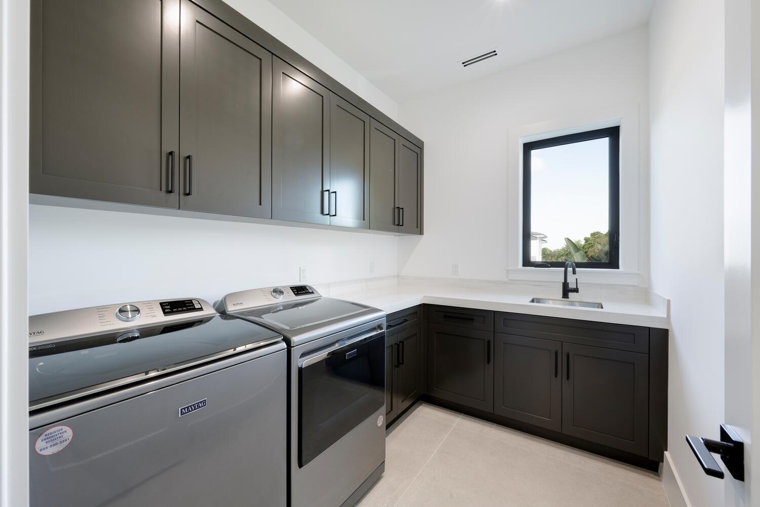NORTH PALM BEACH VILLAGE OF 2 - Residential