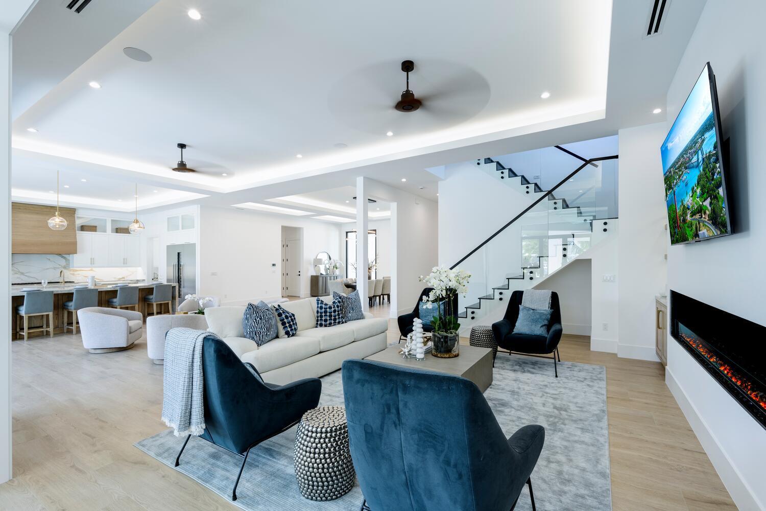 NORTH PALM BEACH VILLAGE OF 2 - Residential