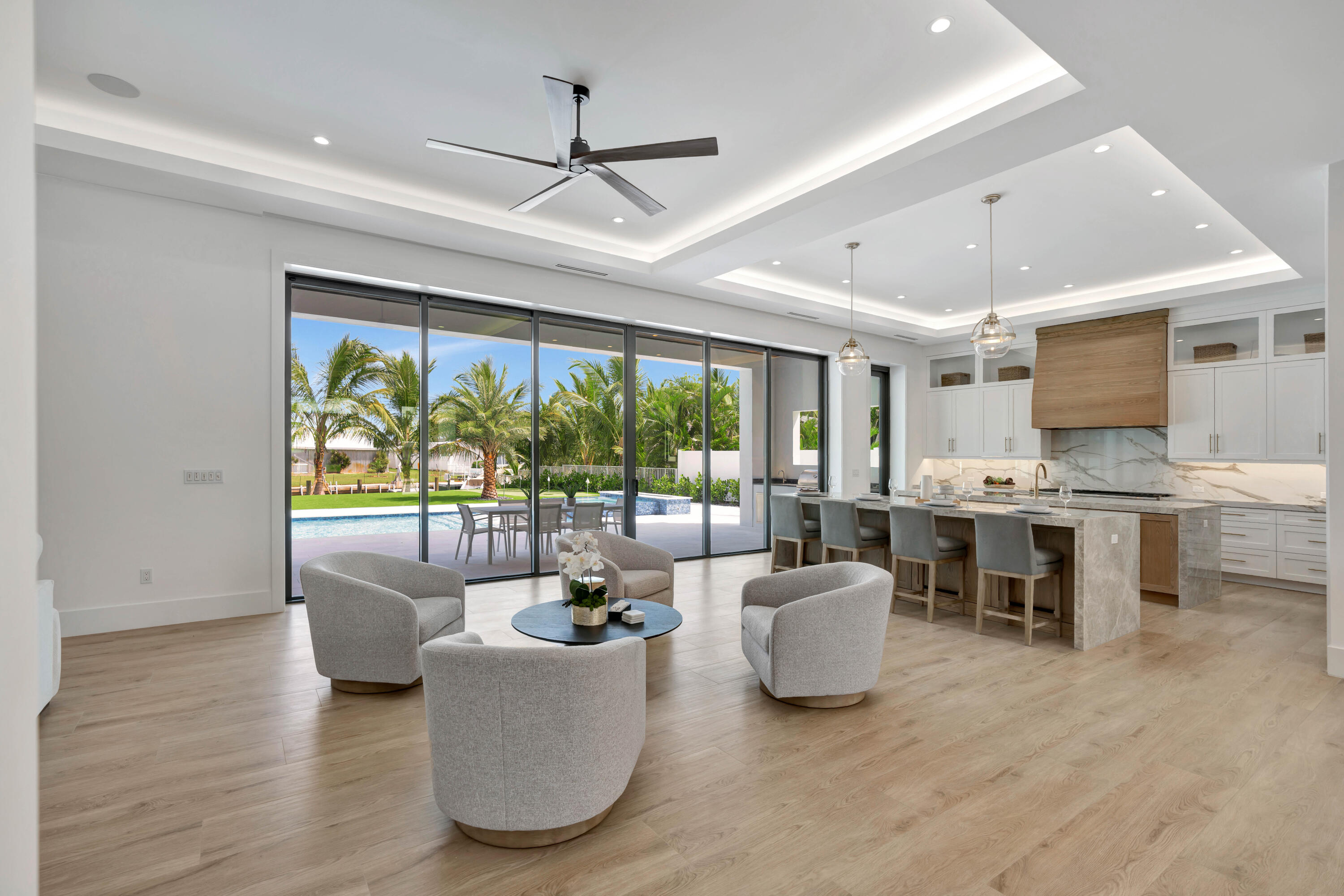 NORTH PALM BEACH VILLAGE OF 2 - Residential