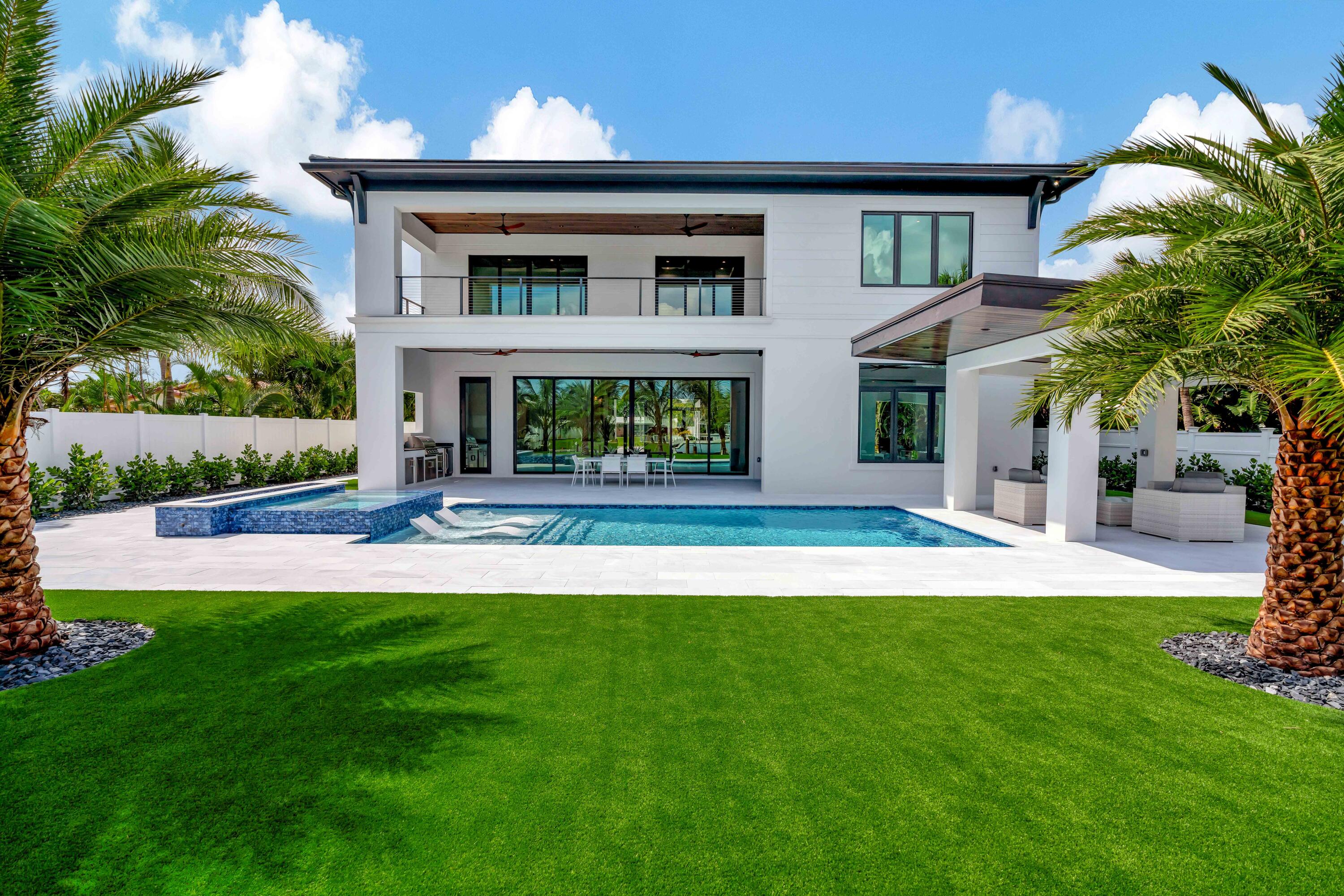 NORTH PALM BEACH VILLAGE OF 2 - Residential
