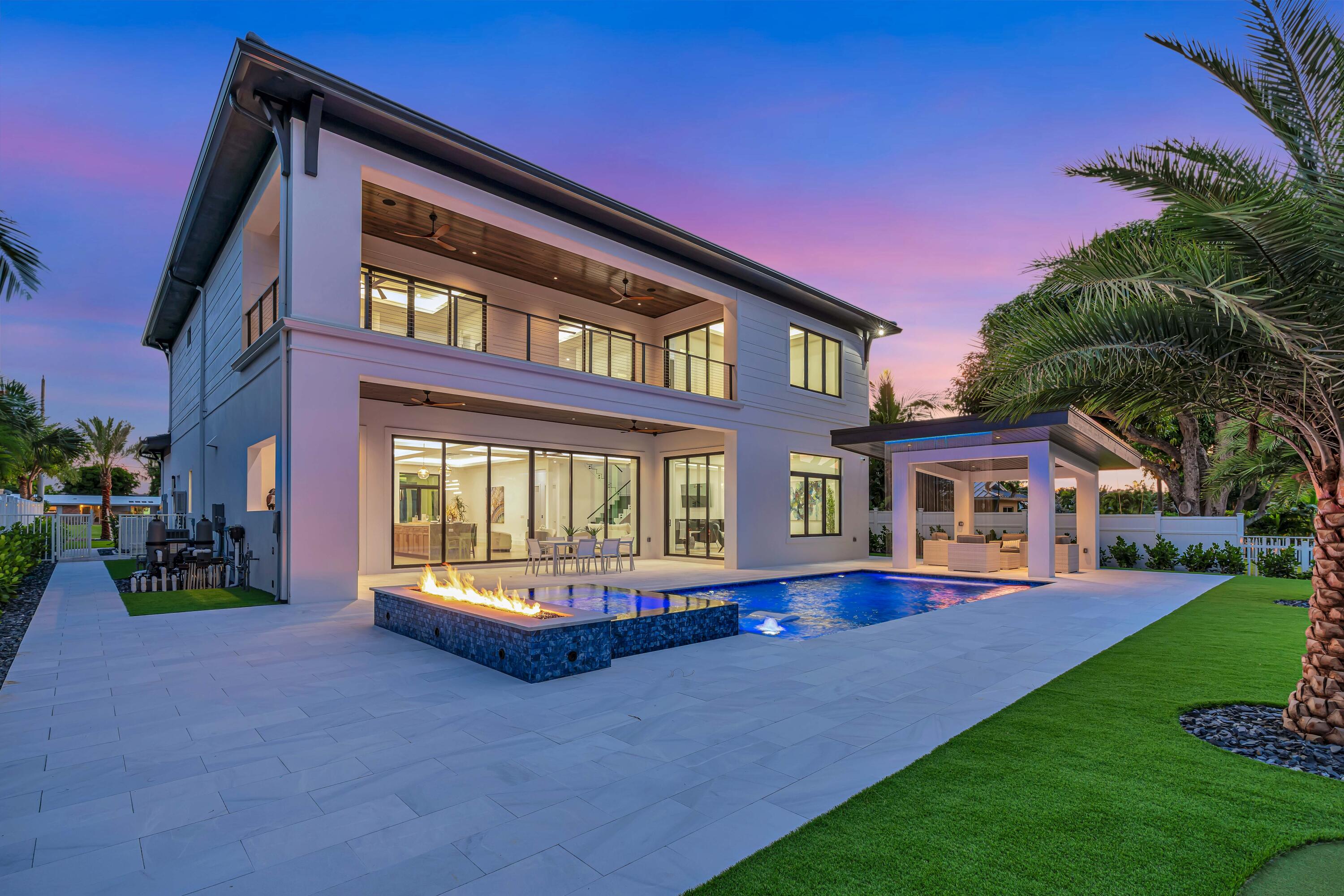 NORTH PALM BEACH VILLAGE OF 2 - Residential