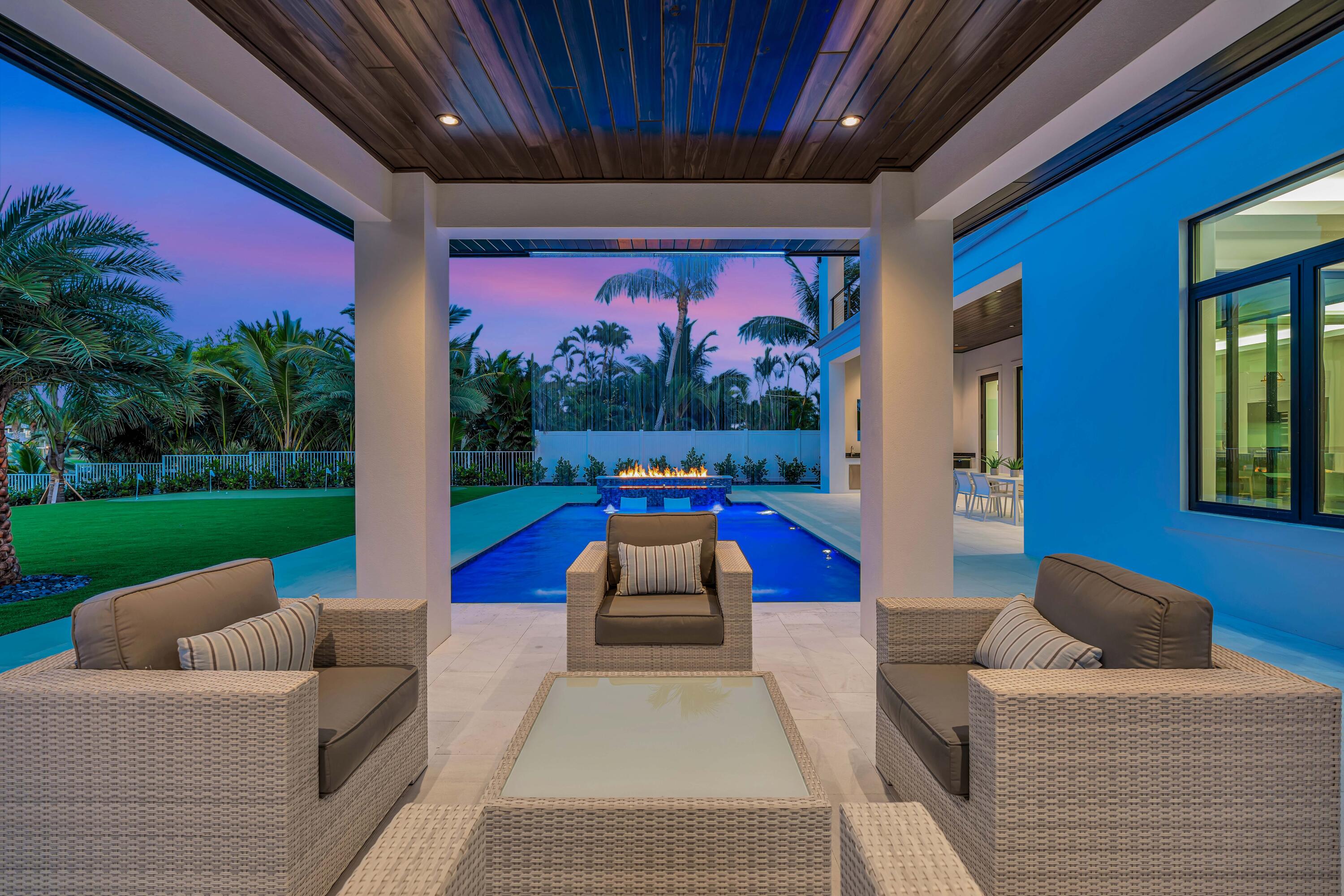 NORTH PALM BEACH VILLAGE OF 2 - Residential